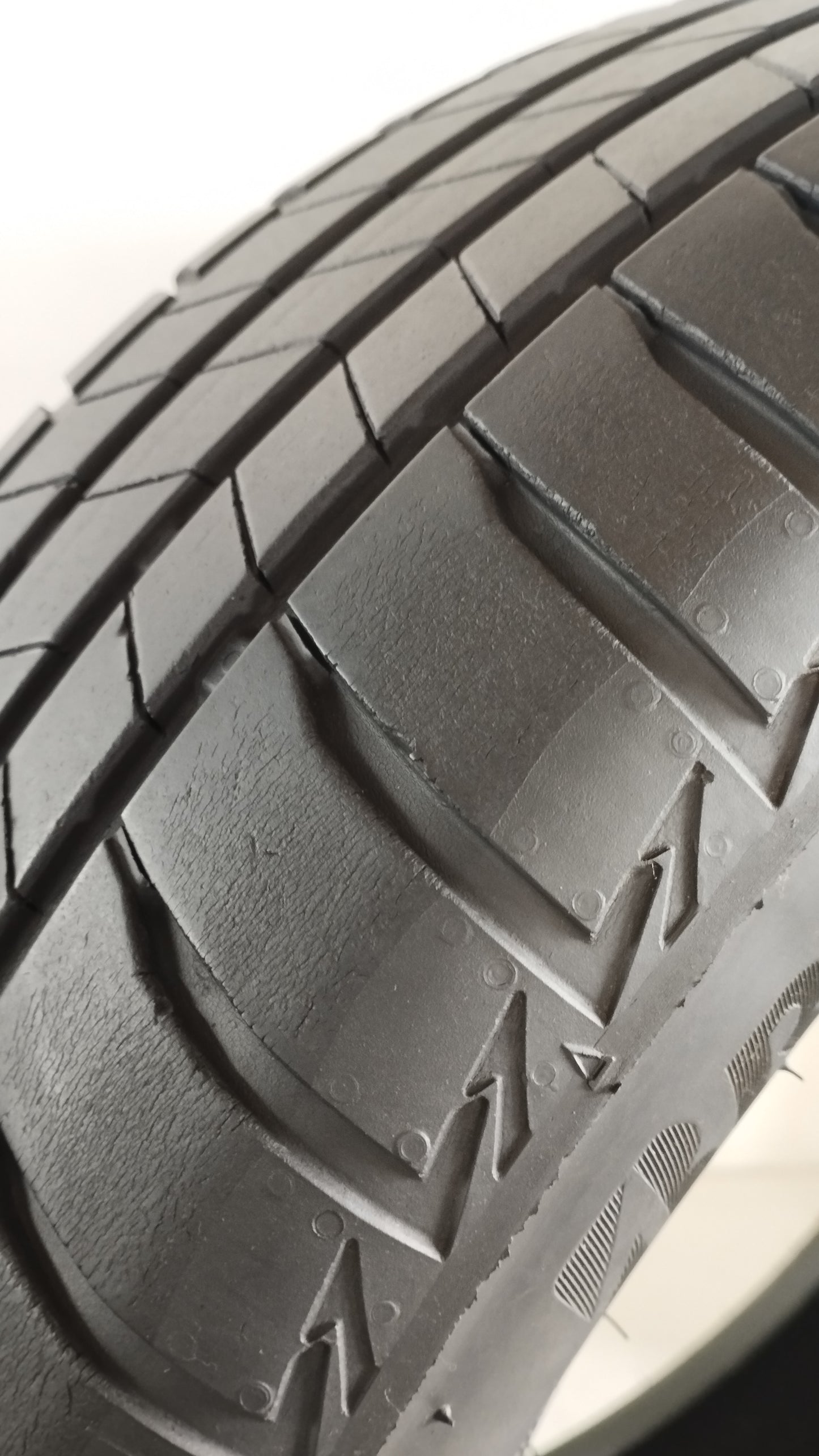 bridgestone 215/60 r16 t005 turanza AO cod.YY386