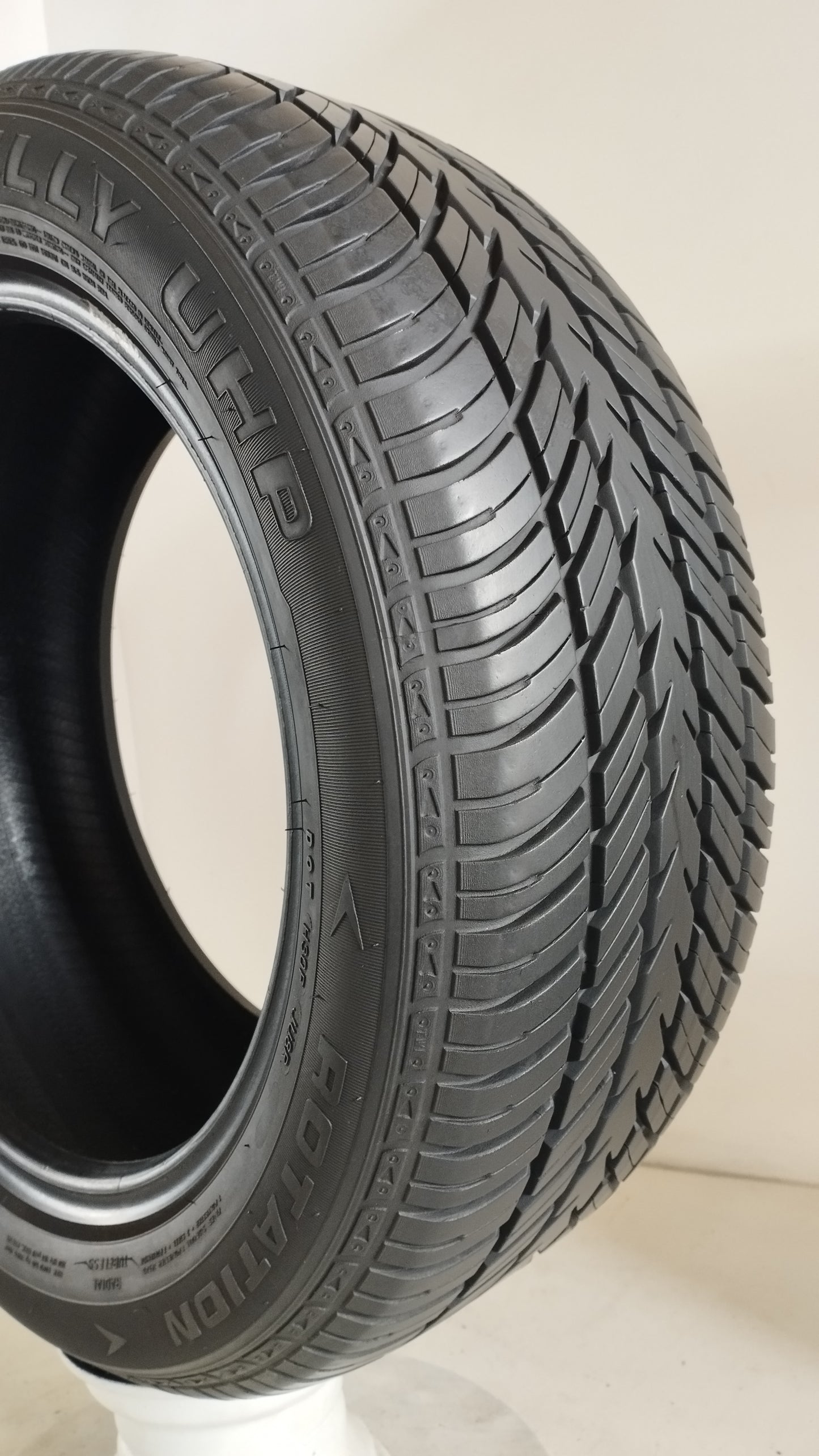 kelly 205/55 r16 uhp cod.YY391