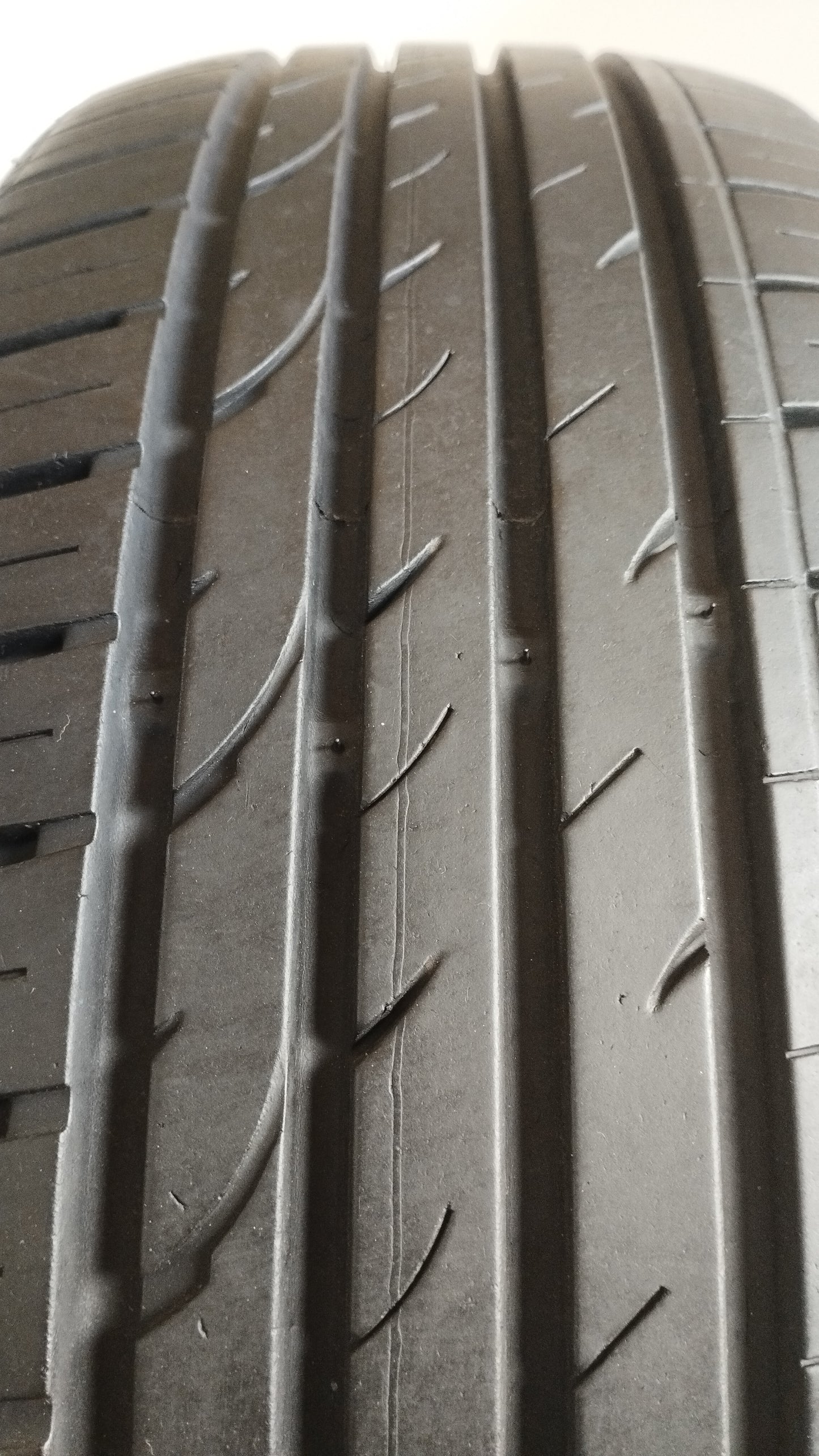 nexen 185/60 r15 nblue hd cod.YY396