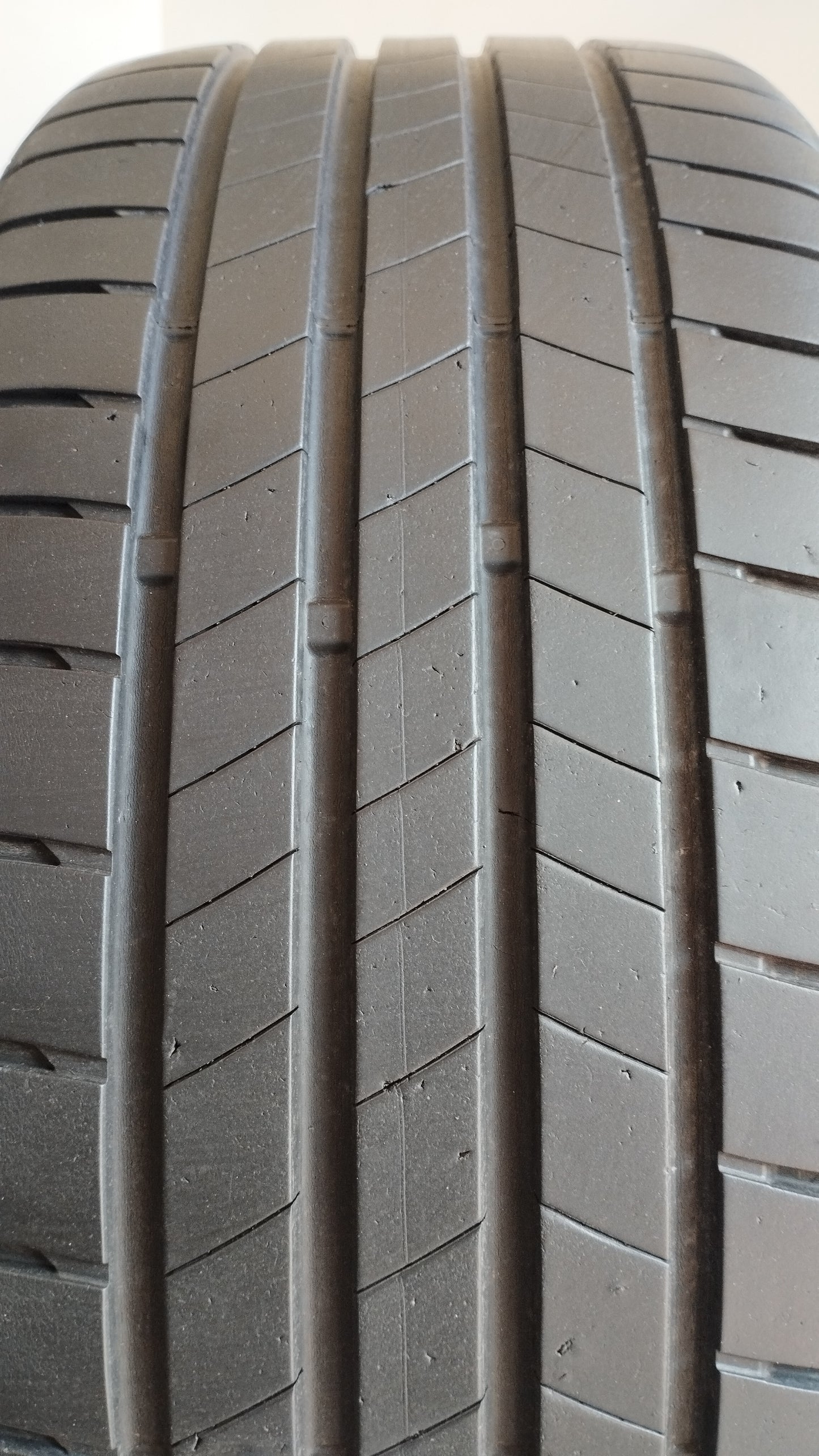 bridgestone 225/40 r18 t005 turanza cod.YY401