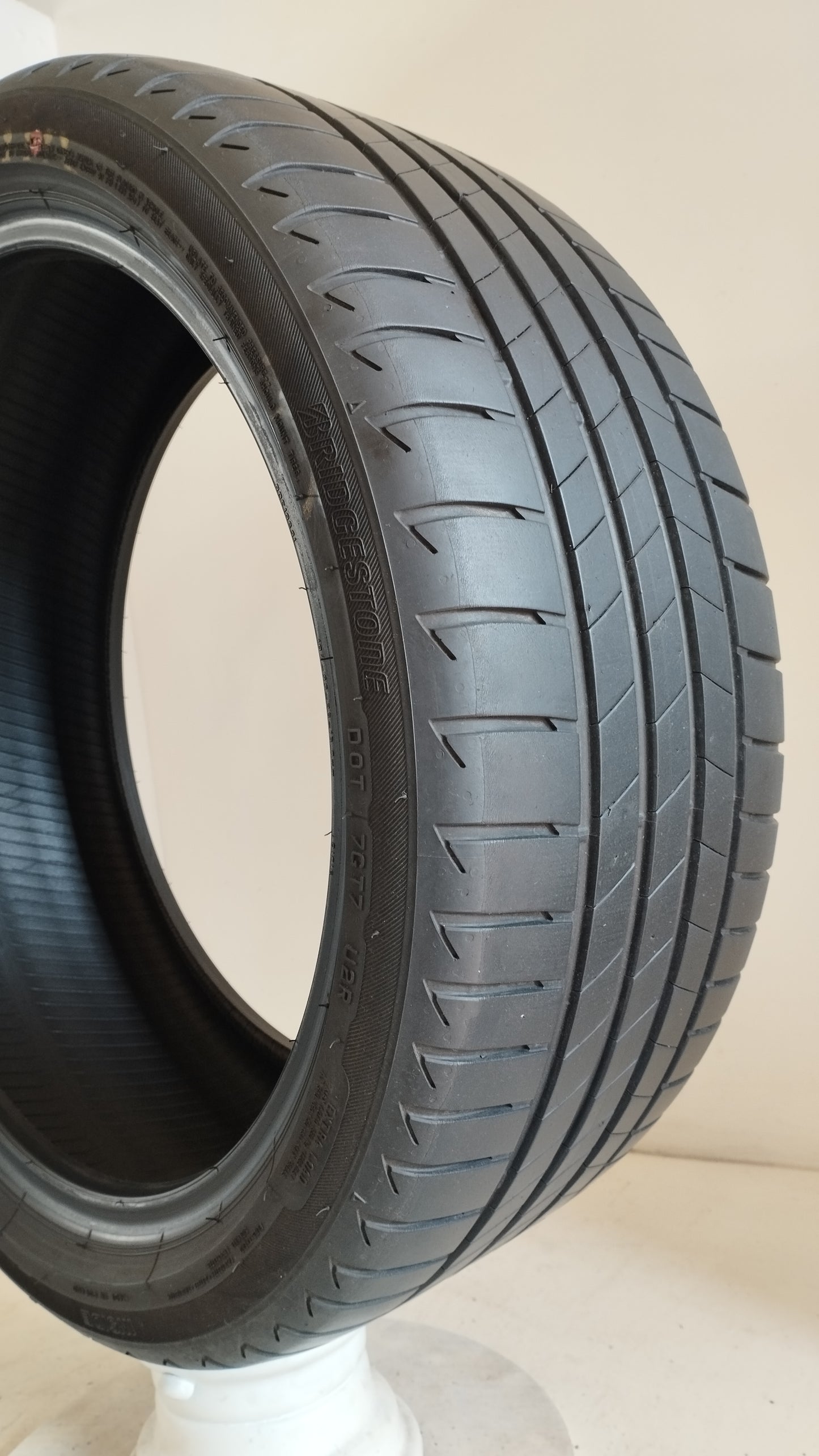 bridgestone 225/40 r18 t005 turanza cod.YY401