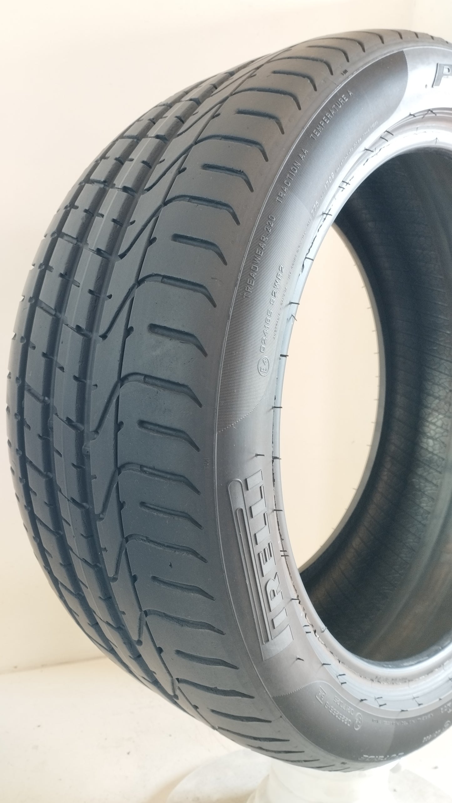 pirelli 255/40 r18 t005 pzero MO cod.YY402