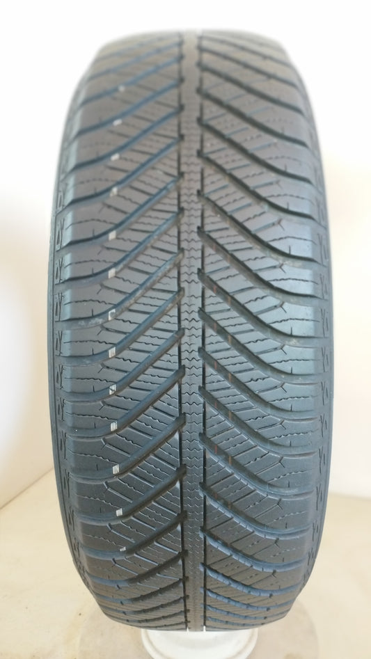 goodyear 215/60 r17 vector 4 season cod.YY431