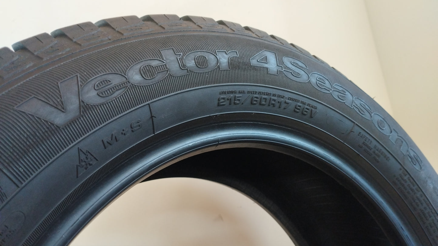 goodyear 215/60 r17 vector 4 season cod.YY431