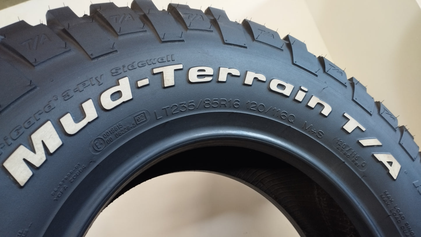 bfgoodrich 235/85 r16 mud terrain T/A cod.YY434