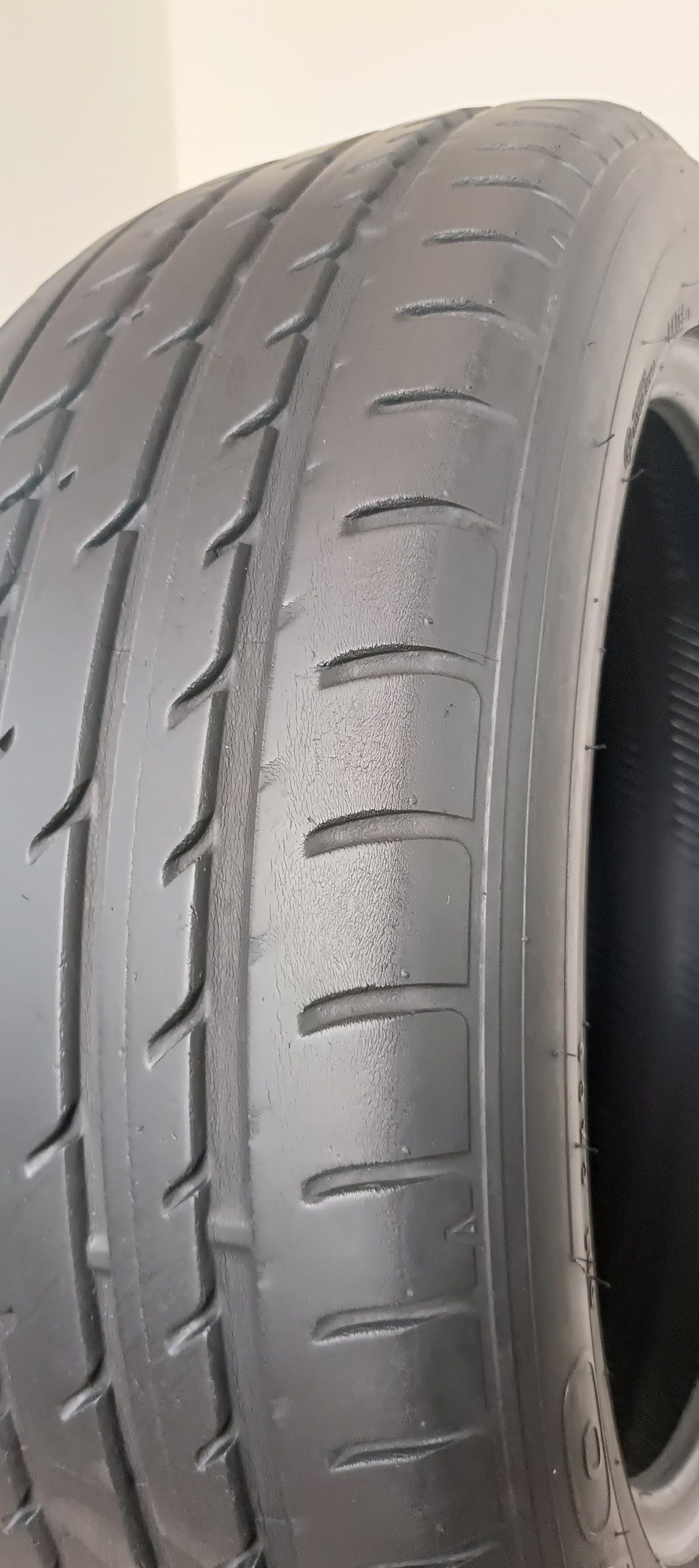 pneumatici usati toyo 215/55 r18 proxes t1 sport suv cod.YY436