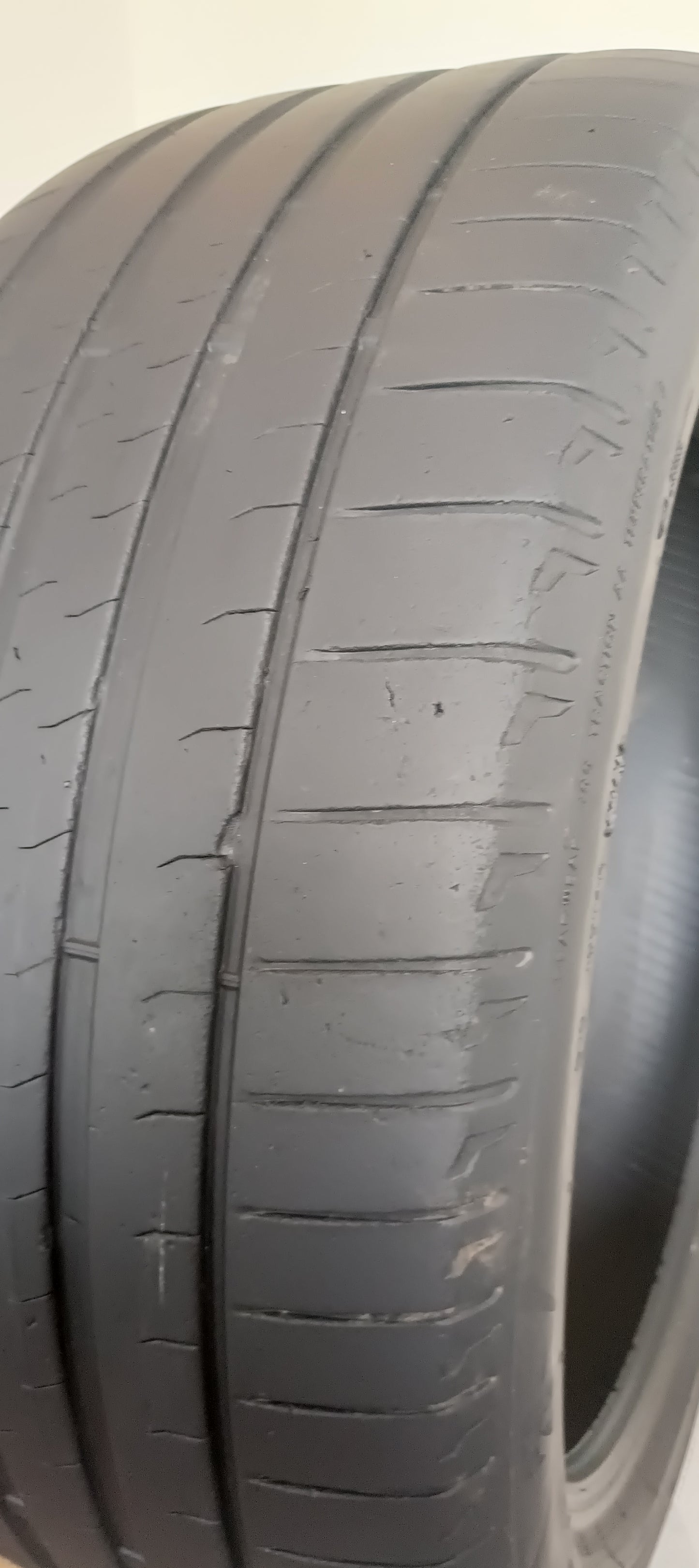 pneumatici usati bridgestone 285/40 r22 potenza sport cod.YY451