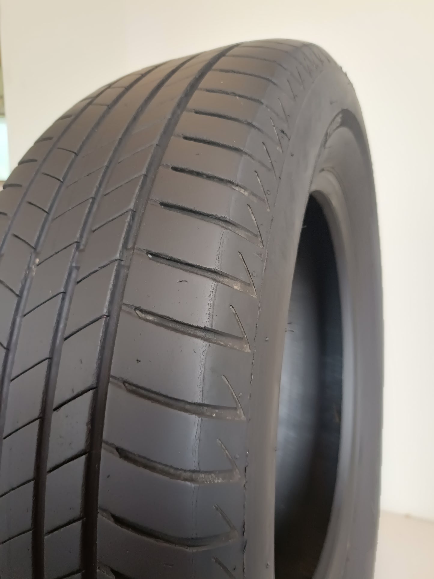 pneumatici usati bridgestone 215/65 R17 turanza t005 cod.YY453