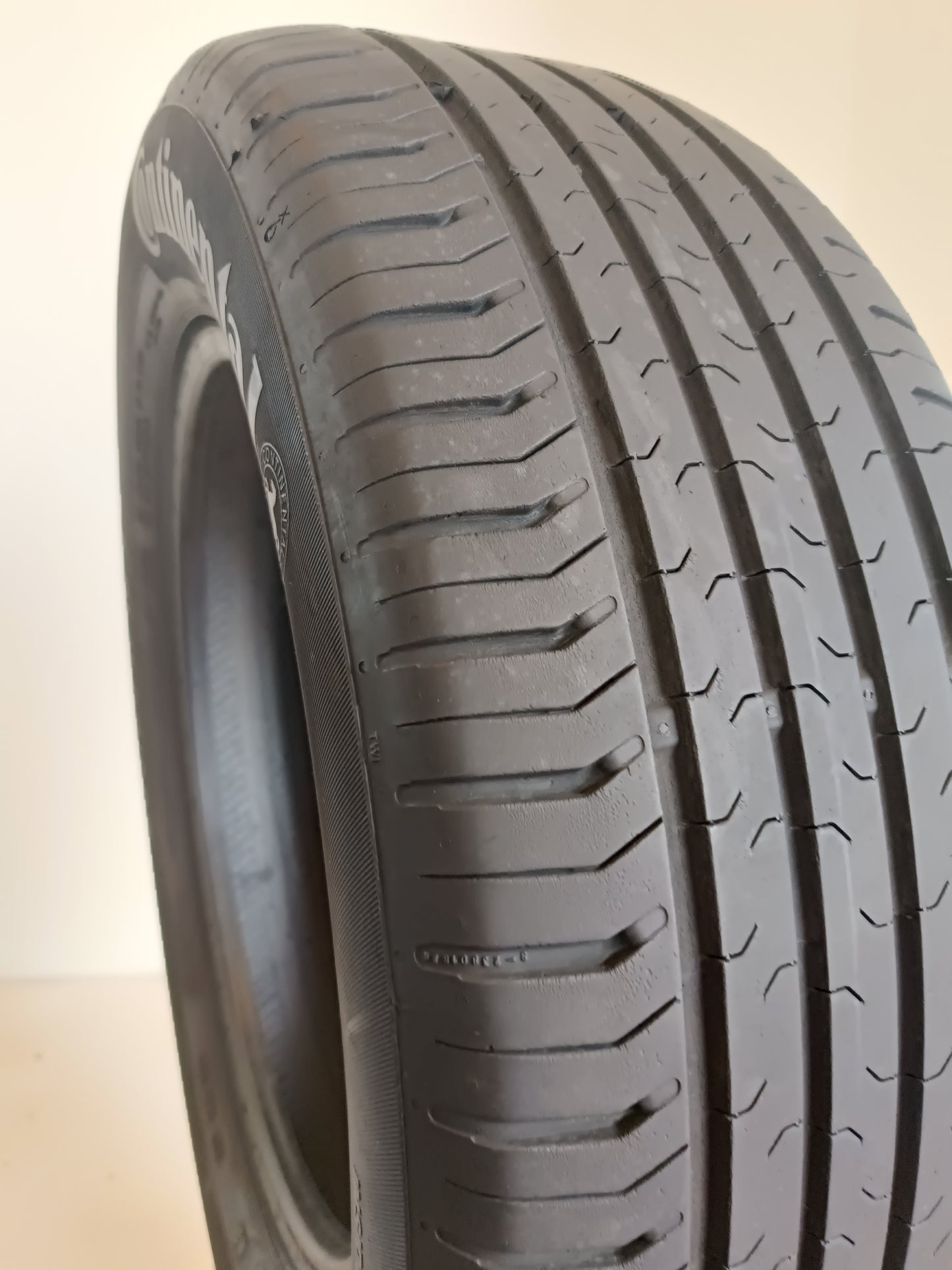 pneumatici usati continental 205/60 r16 contiecocontact 5 M.O.cod.YY458