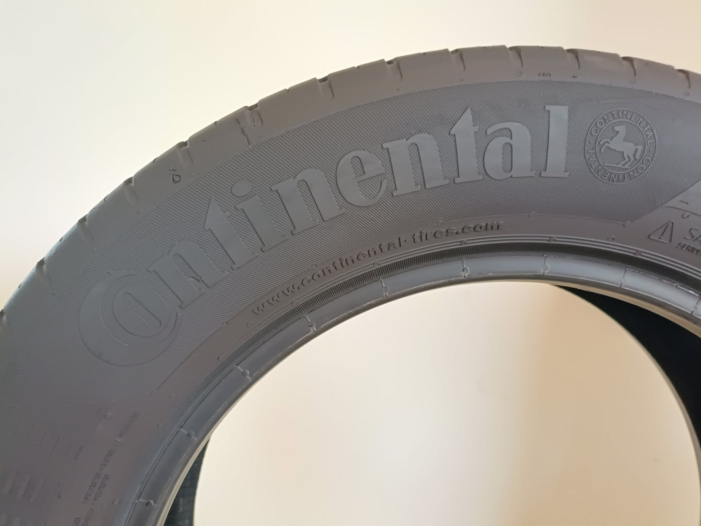 pneumatici usati continental 205/60 r16 contiecocontact 5 M.O.cod.YY458