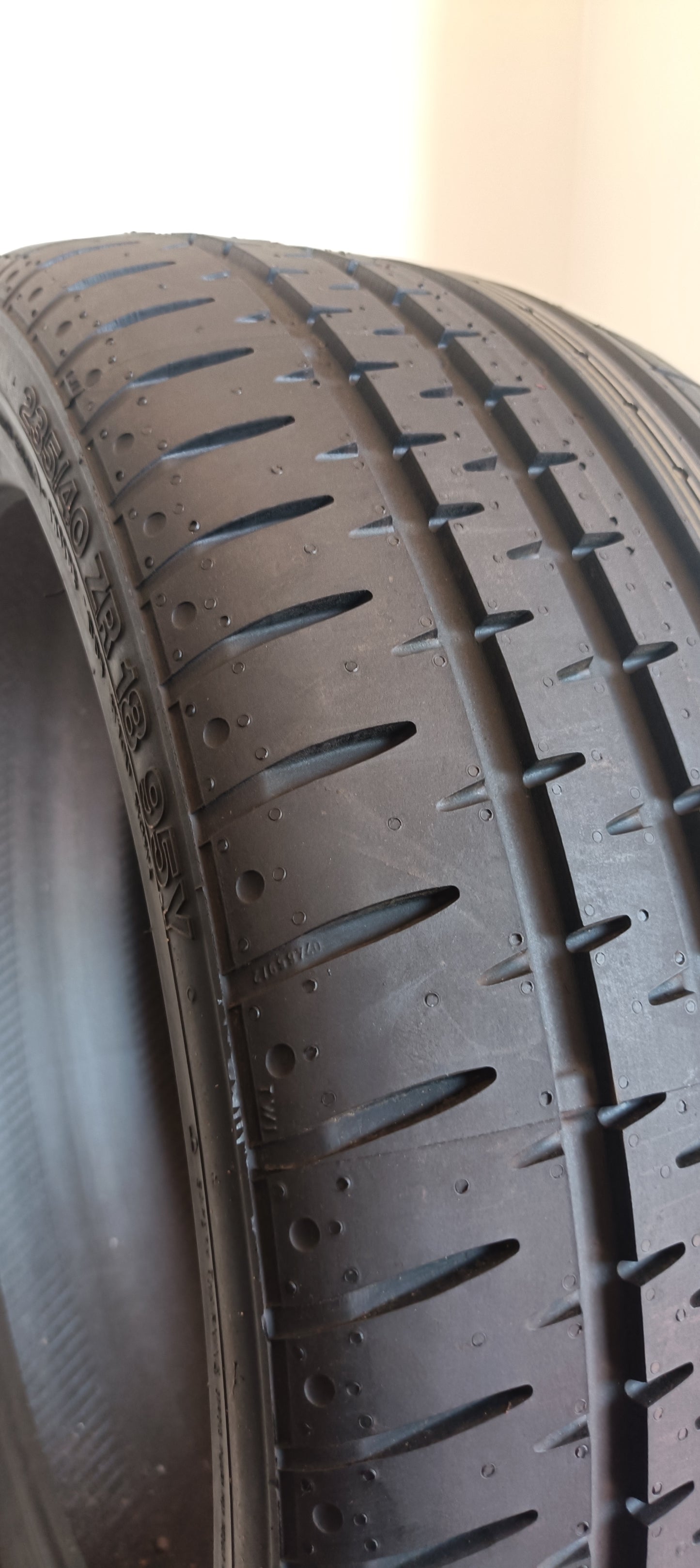 pneumatici usati continental 235/40 r18 sportcontact 2 cod.YY480
