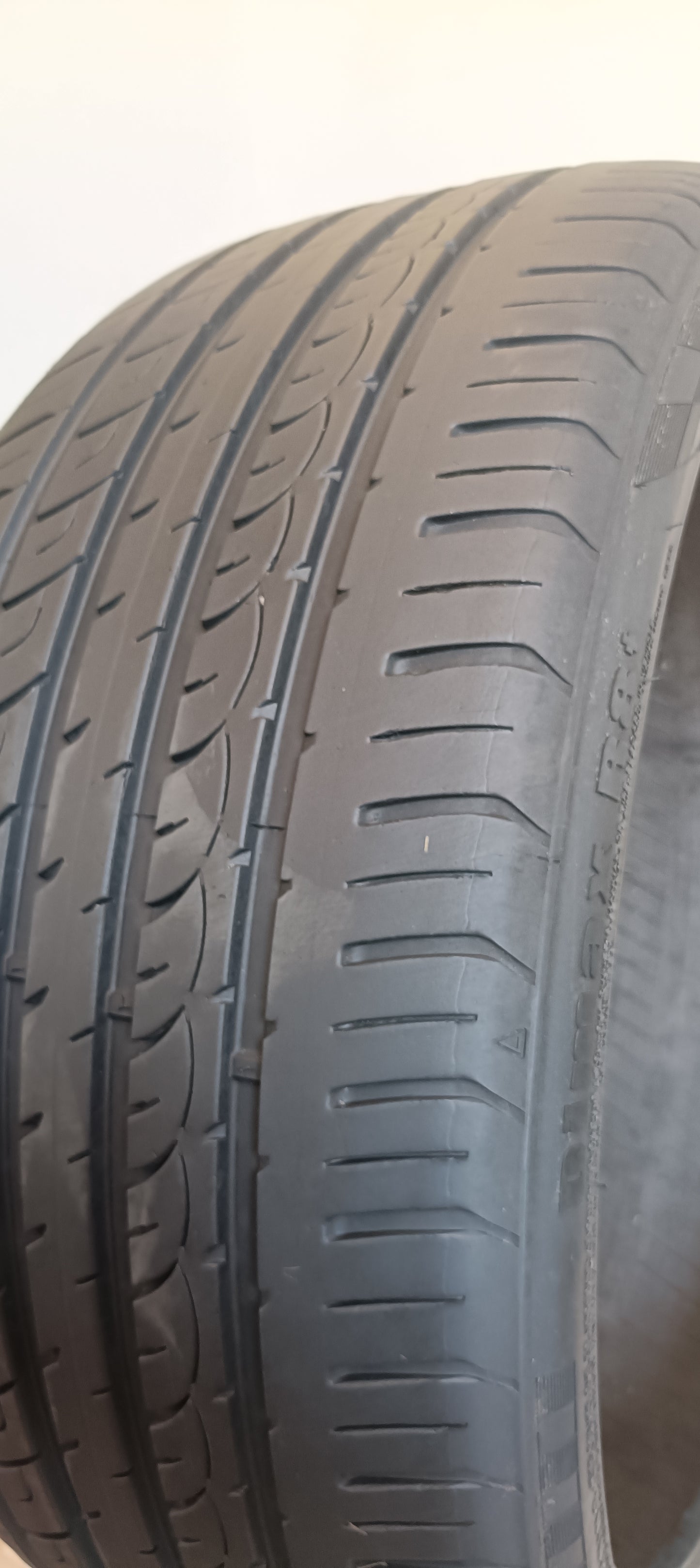 pneumatici usati radar 255/35 r21 dmax r8+ cod.YY488