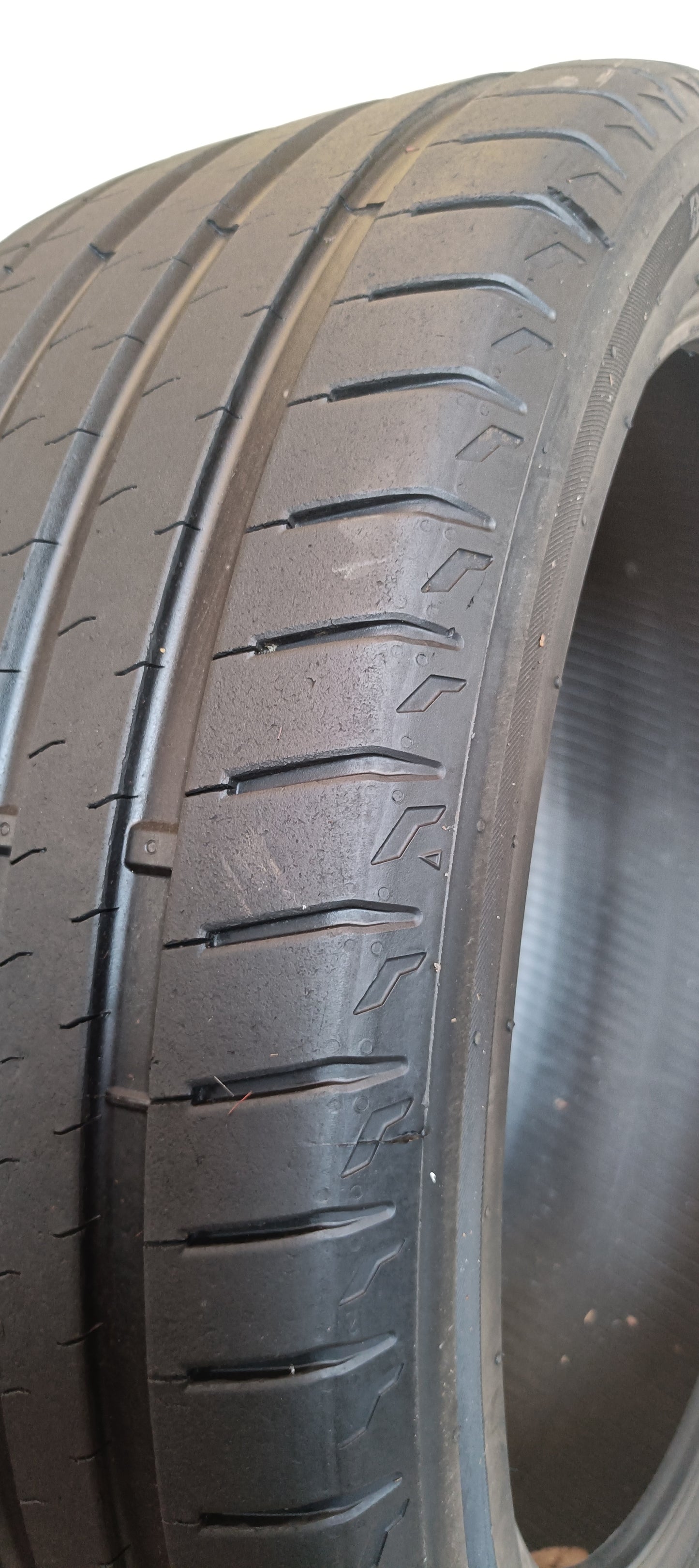 pneumatici usati bridgestone 265/40 r21 potenza sport cod.YY502