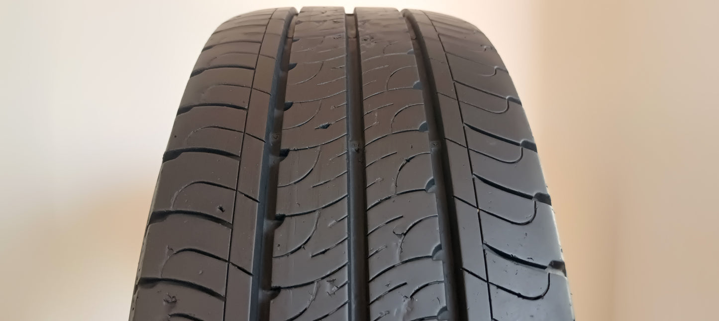 pneumatici usati goodyear 215/65 r15 efficient grip cargo cod.YY503