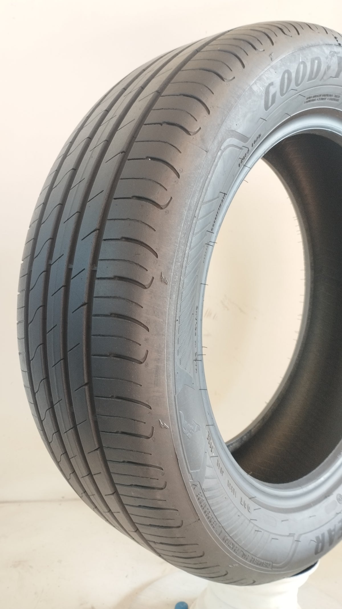 goodyear efficientgrip 215/55 r17 (5.0 mm) cod.YY517