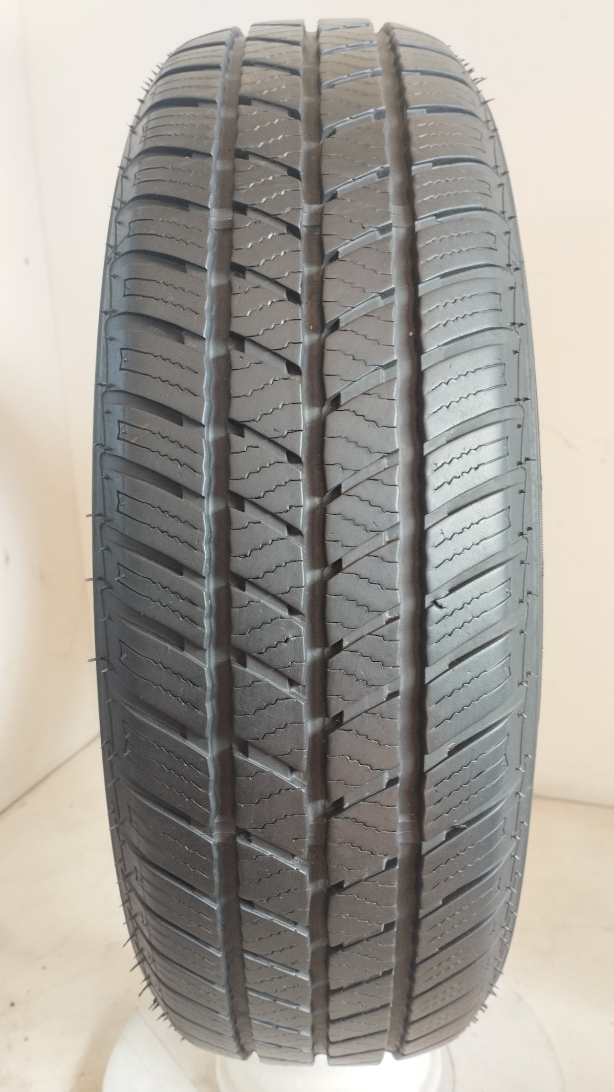kenda kenetica 4S 175/65 r15 (5.5 mm) cod.YY518
