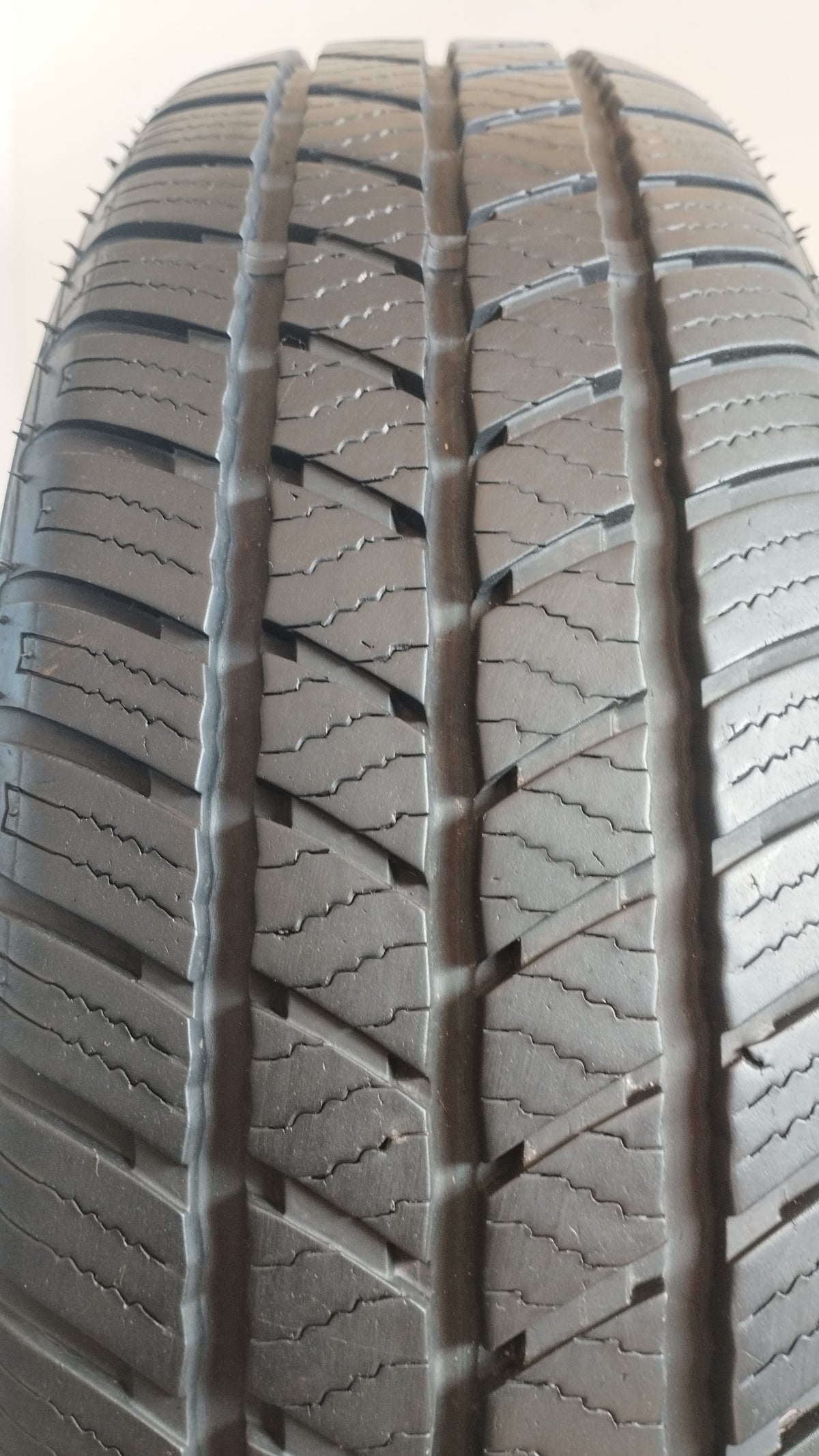 kenda kenetica 4S 175/65 r15 (5.5 mm) cod.YY518
