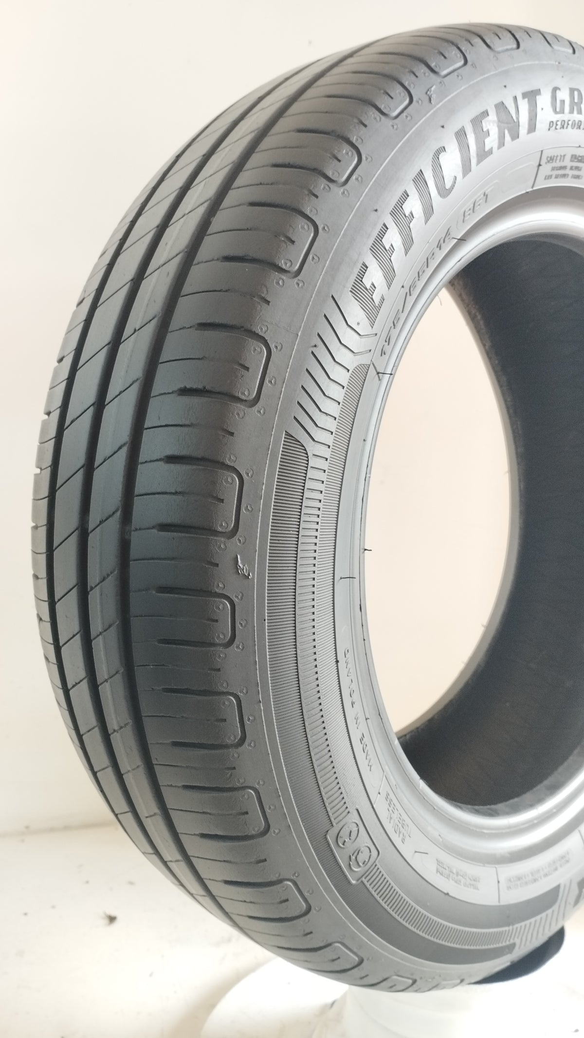 goodyear efficientperformance 175/65 r14 5.0 mm cod.YY532