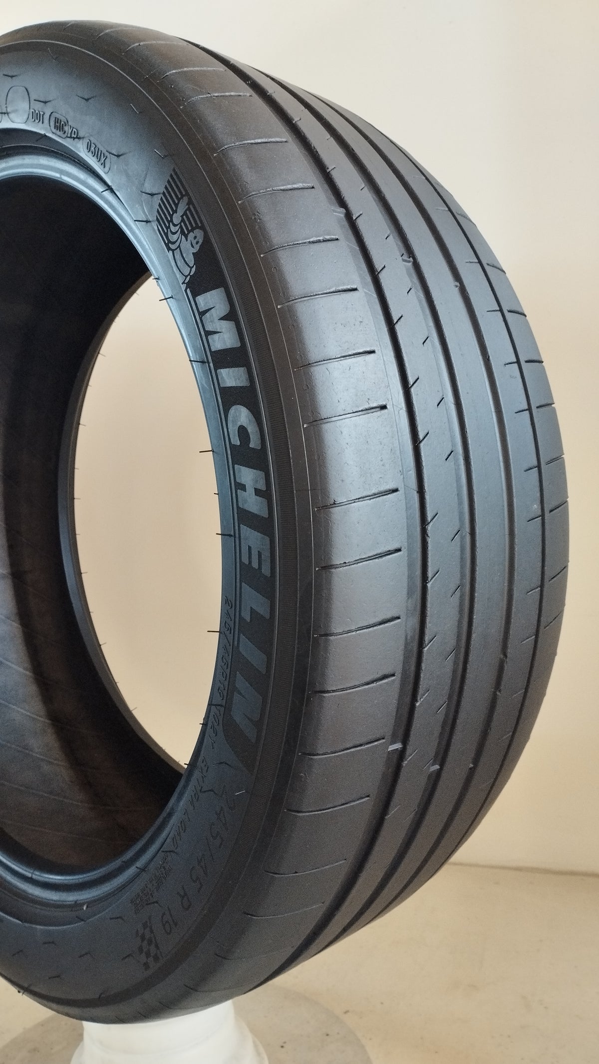 michelin 245/45 r19 pilotsport 4s cod.YY57