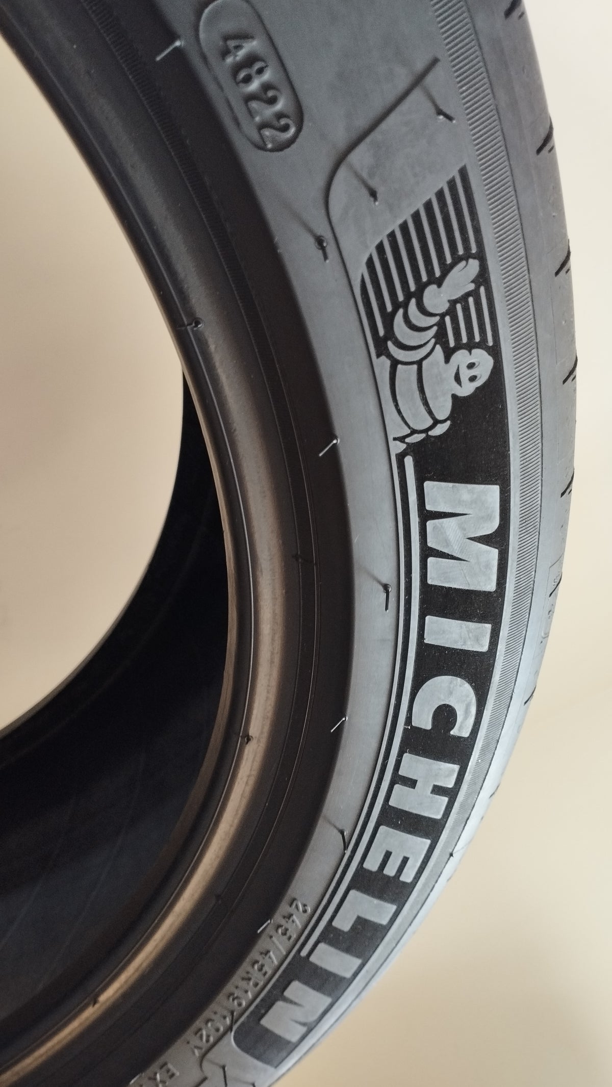 michelin 245/45 r19 pilotsport 4s cod.YY57
