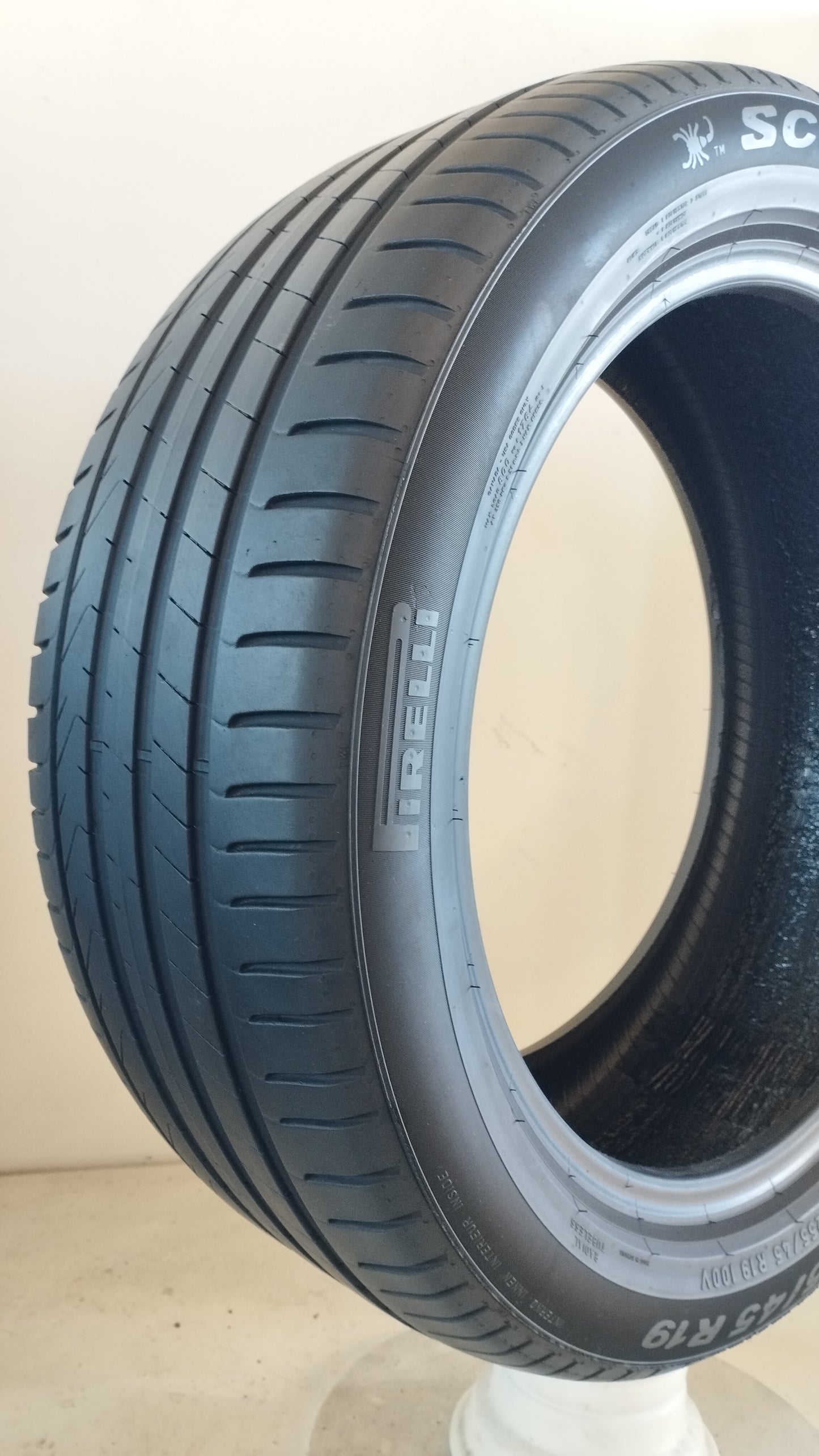 pirelli 255/45 r19 scorpion cod.YY62