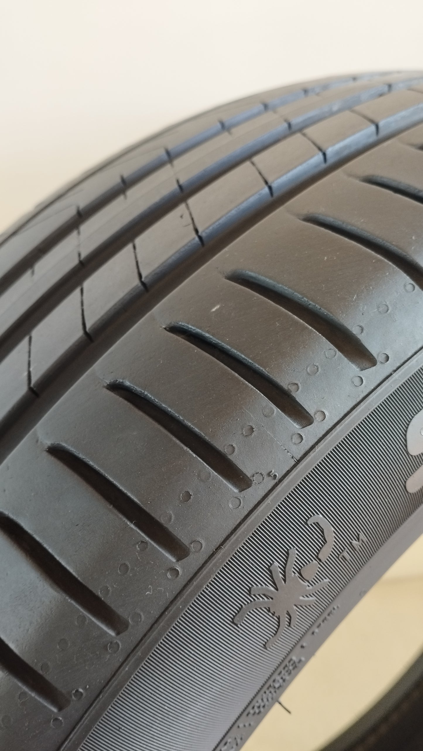 pirelli 255/45 r19 scorpion cod.YY62