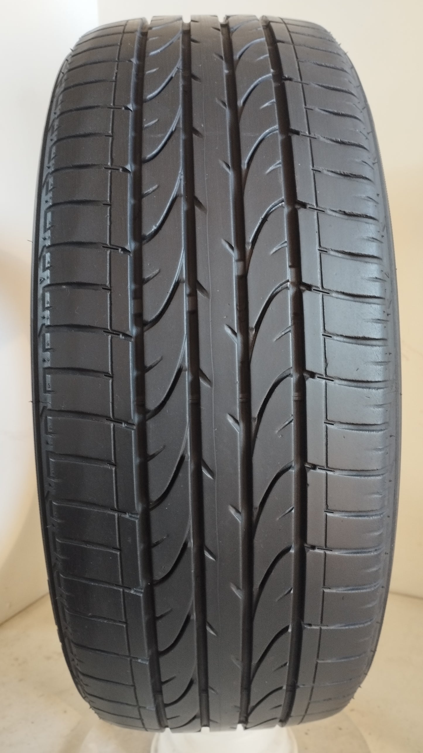 bridgestone 225/45 r19 dueler h/p sport cod.YY69