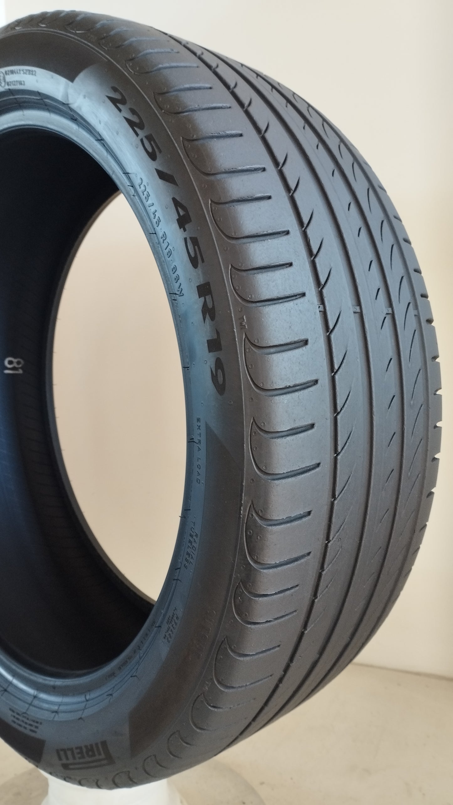 pirelli 225/45 r19 powergy cod.YY71