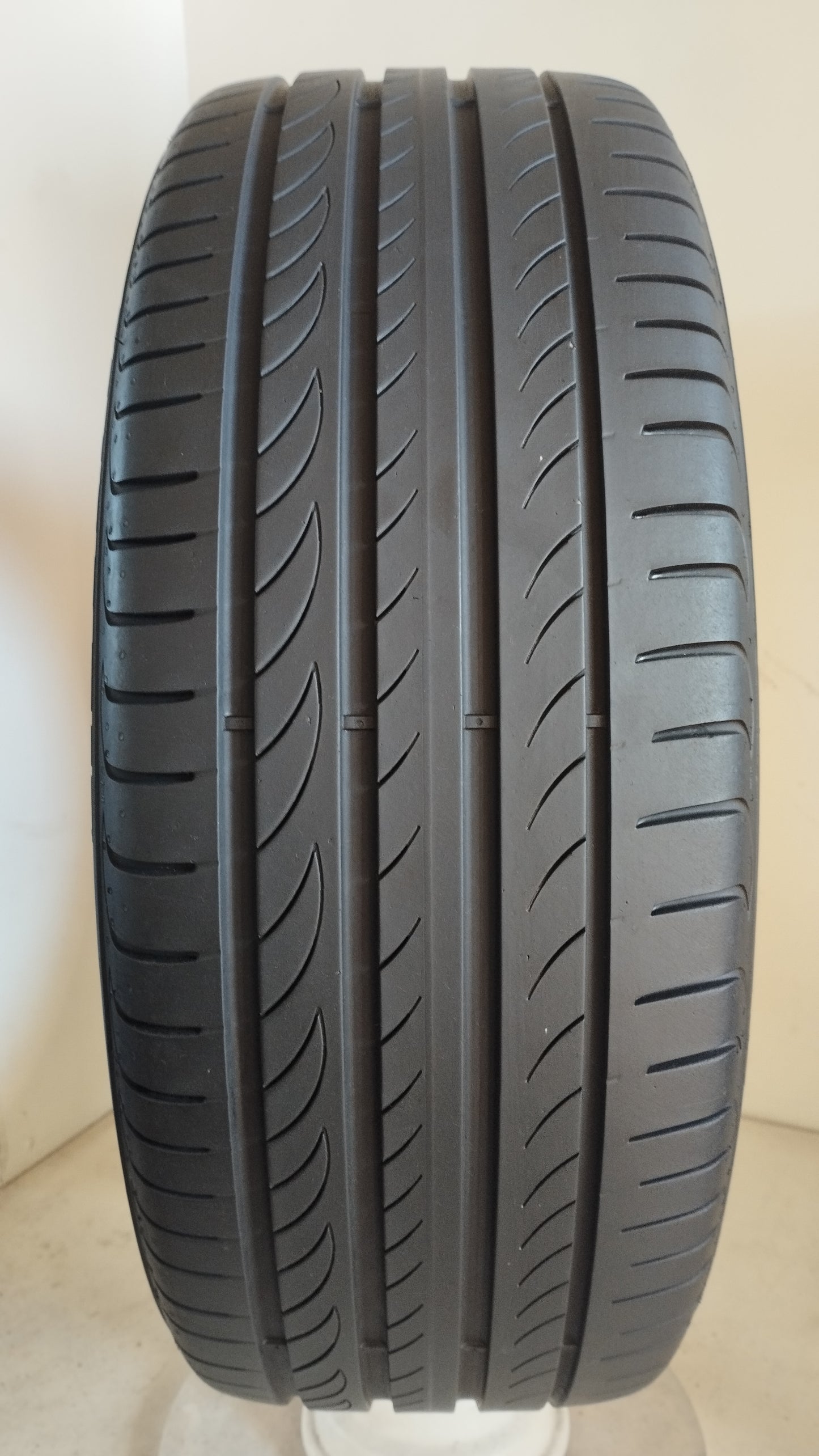 pirelli 225/45 r19 powergy cod.YY72