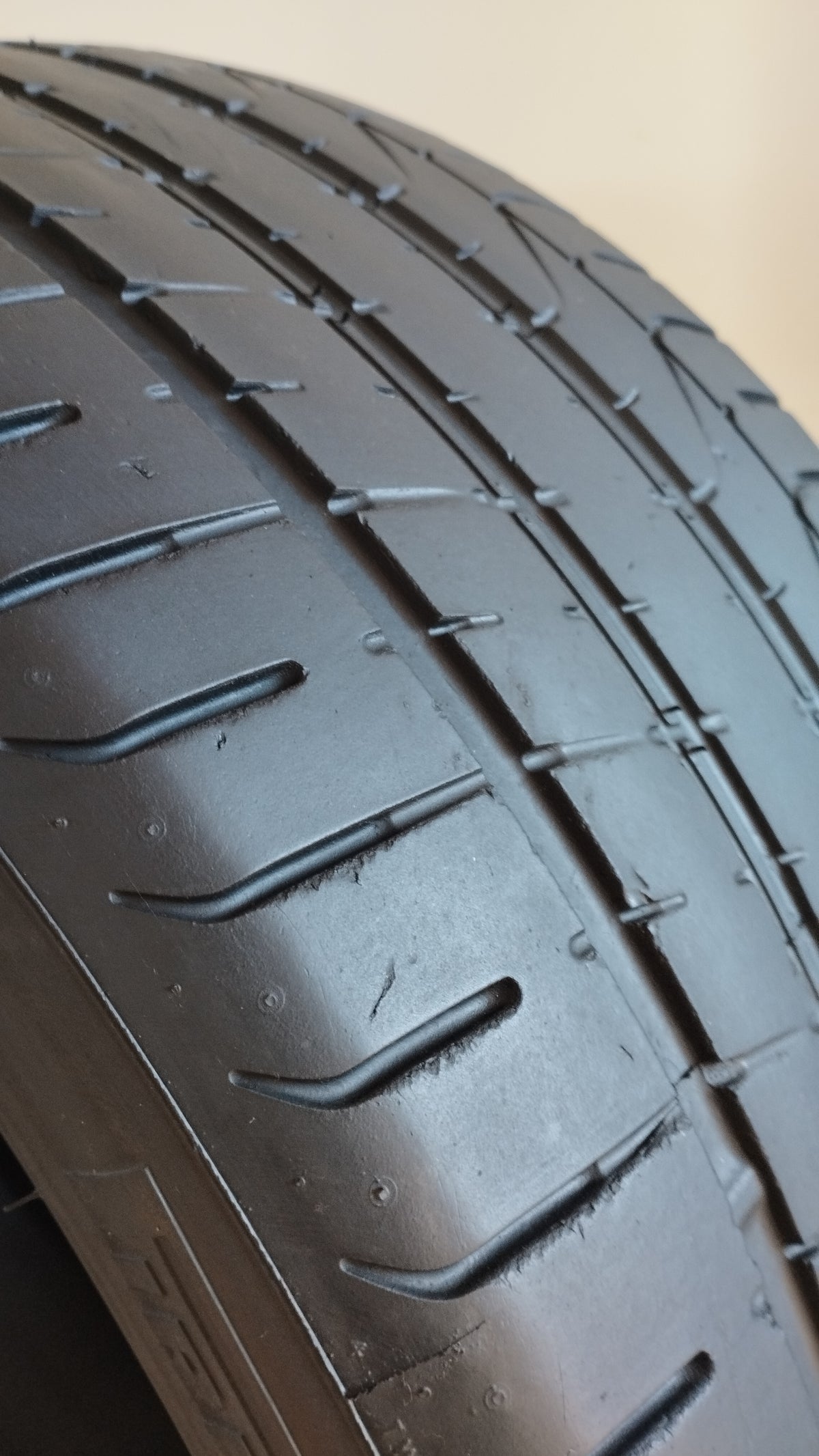 pirelli 265/35 r19 pzero n2 cod.YY78