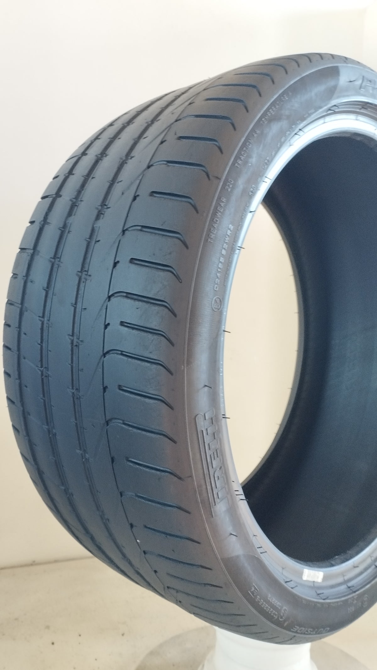 pirelli 265/35 r19 pzero n2 cod.YY78