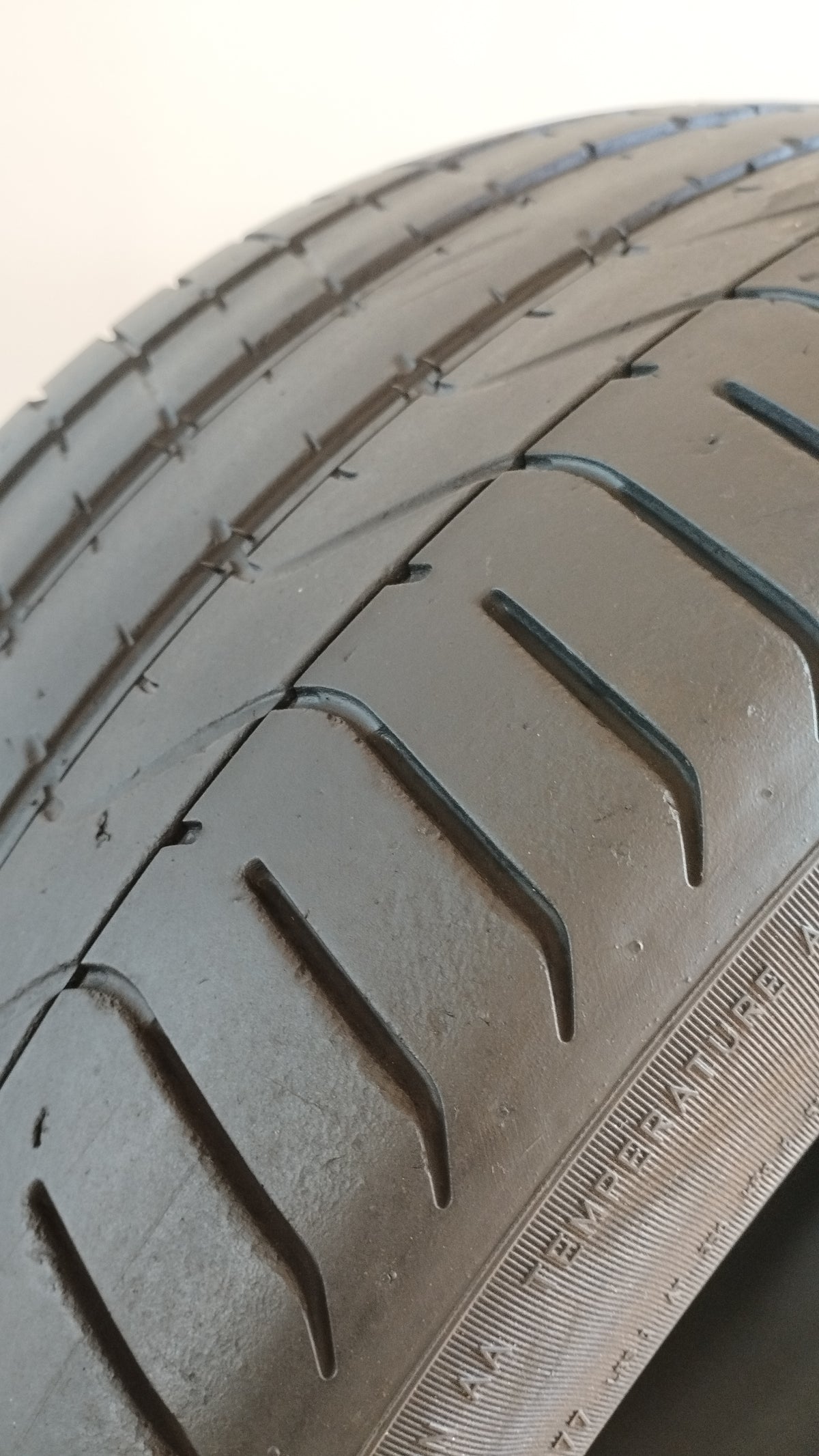 pirelli 265/35 r19 pzero n2 cod.YY78