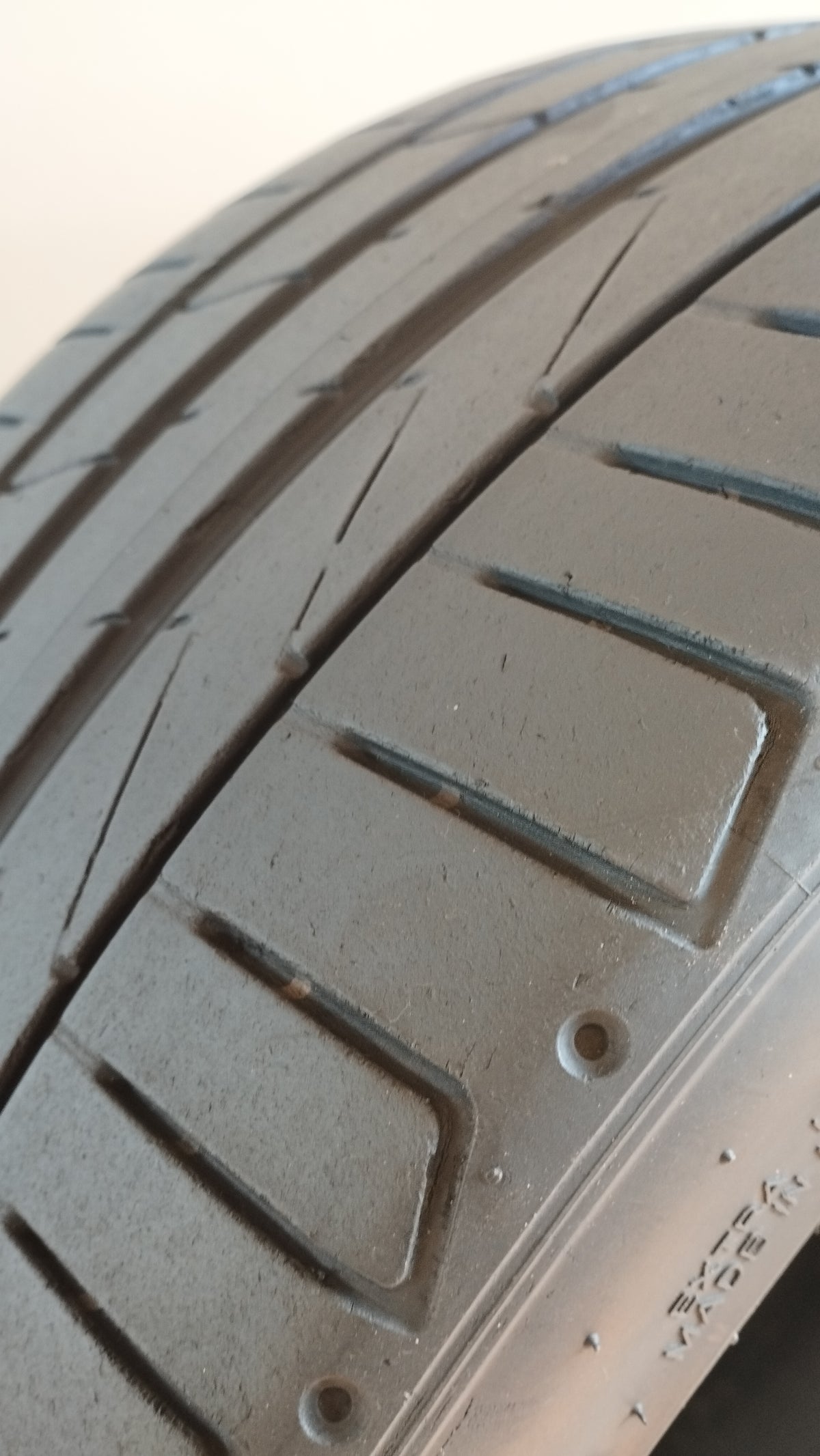 hankook 255/35 r19 ventus evo 2 s1 ao cod.YY80