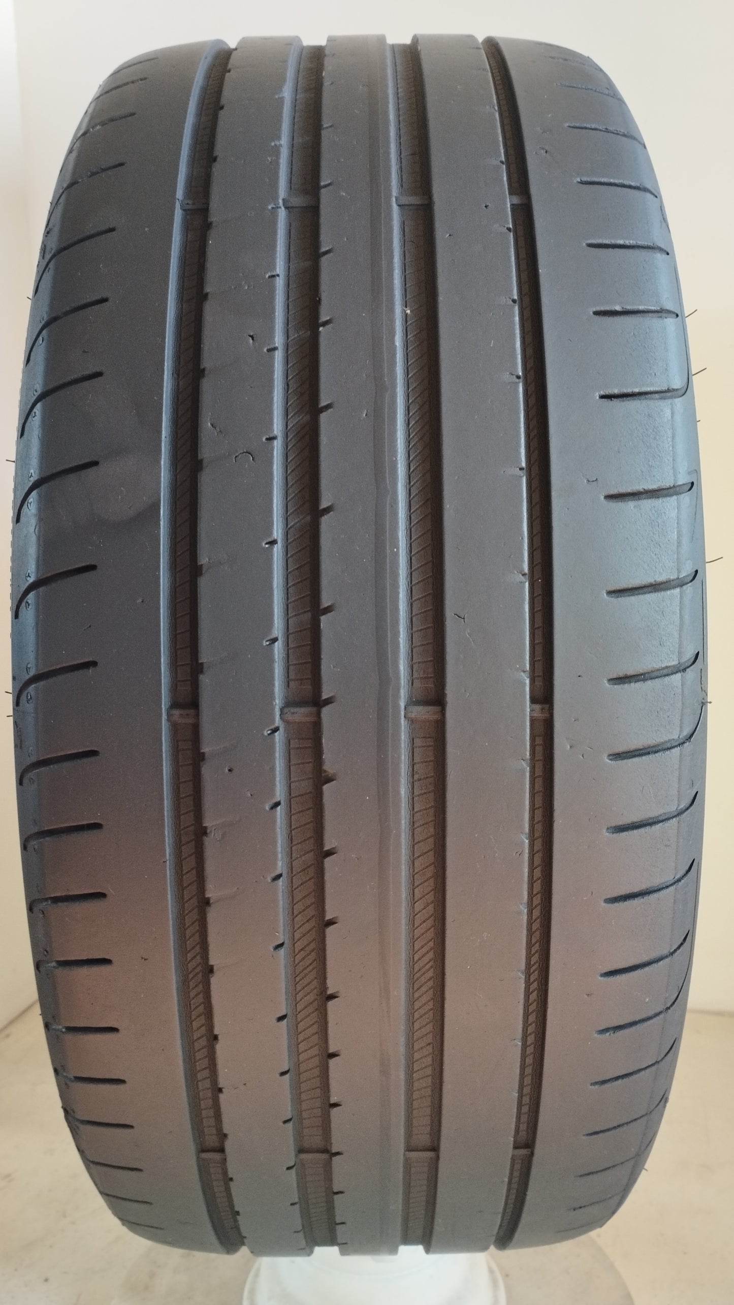 goodyear 235/35 r19 eagle f1 cod.YY83