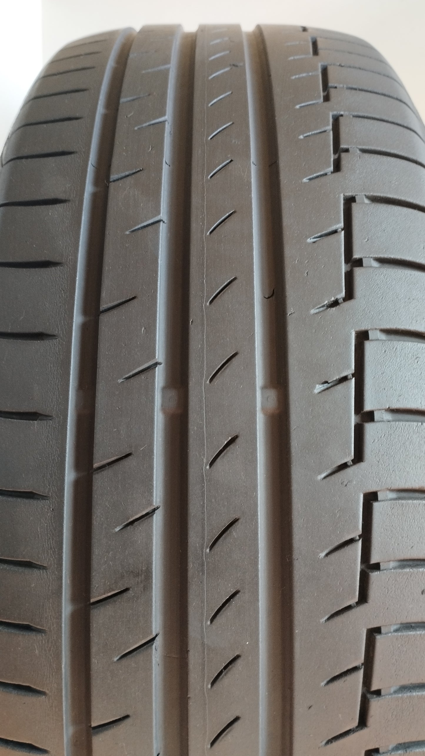 continental 225/60 r18 premiumcontact 6 cod.YY91