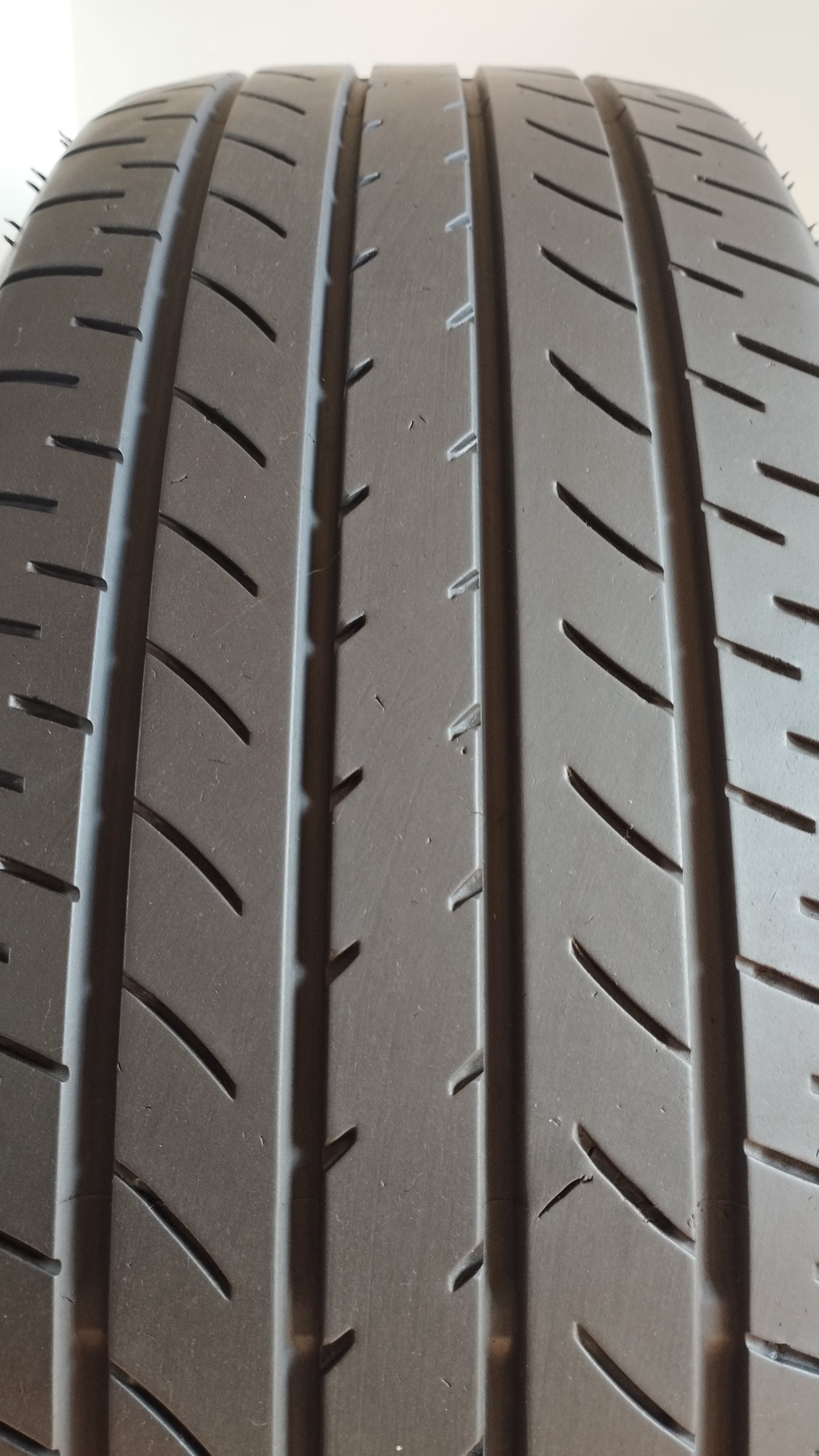 yokohama 225/60 r18 blueearth e51 cod.YY92