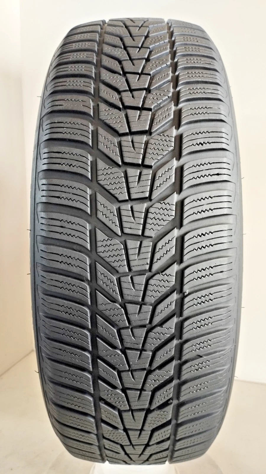 hankook 215/60 r17 wintericept evo 3  Art. XX43