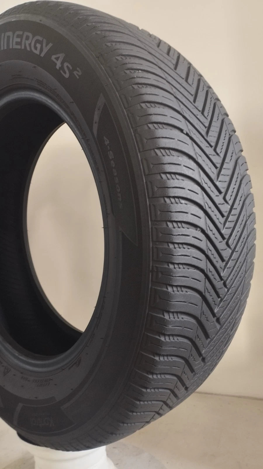 hankook 215/65 r16 kinergy 4s cod.YY235
