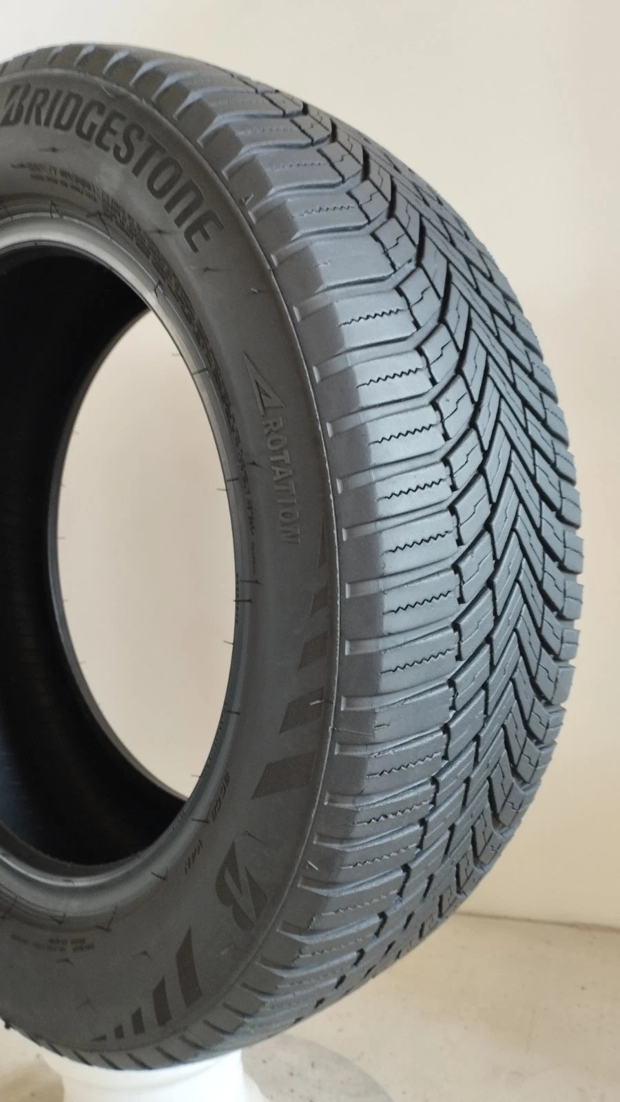 bridgestone 195/60 r15 weather control all season cod.YY218