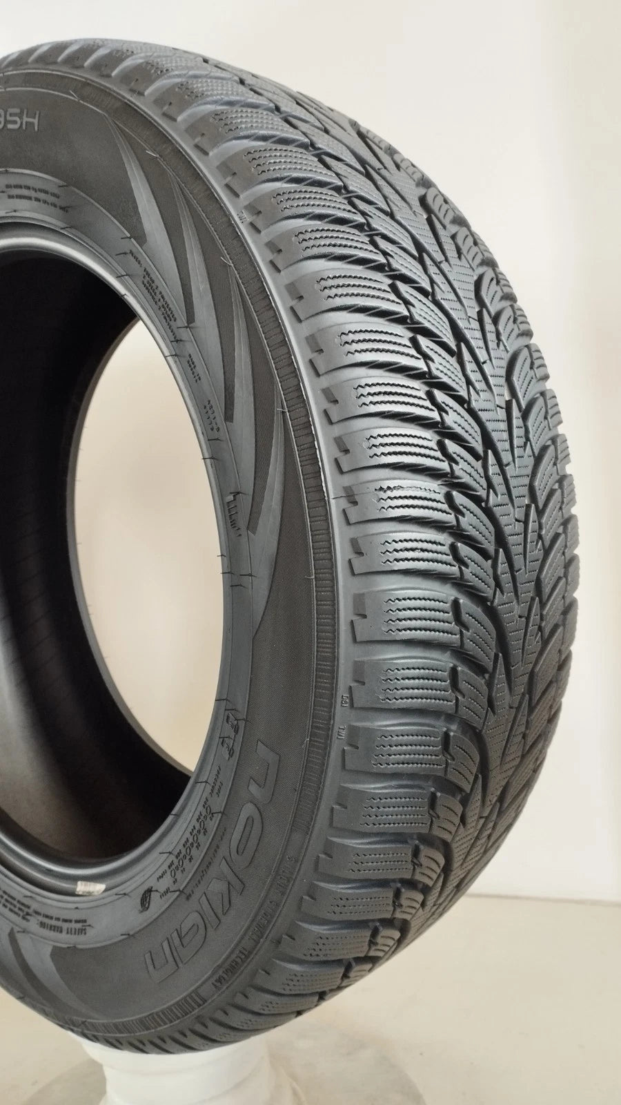 nokian 215/60 r16 wrd 3 Art. XX46