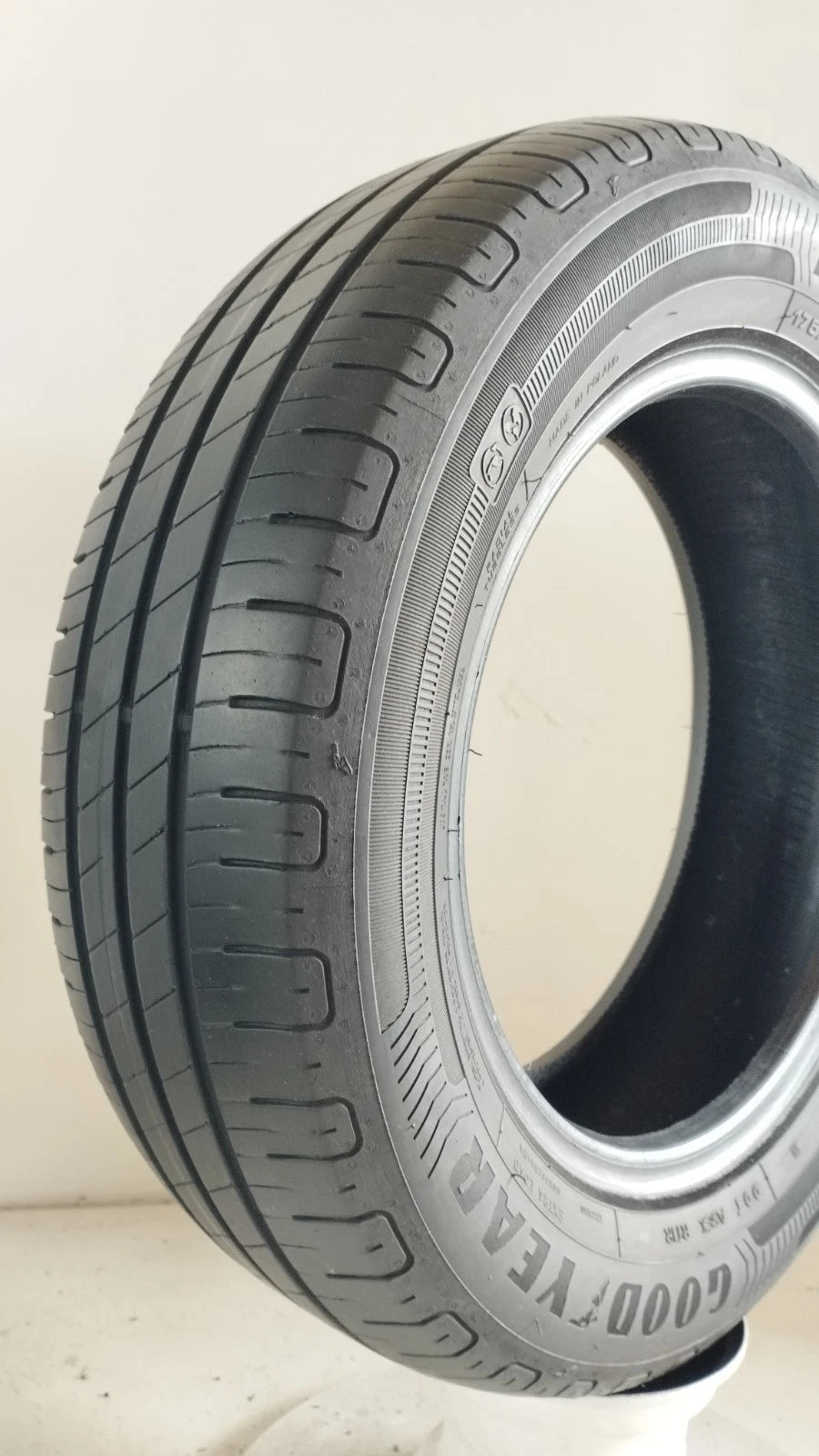 goodyear 175/65 r14 efficientgrip cod.YY232