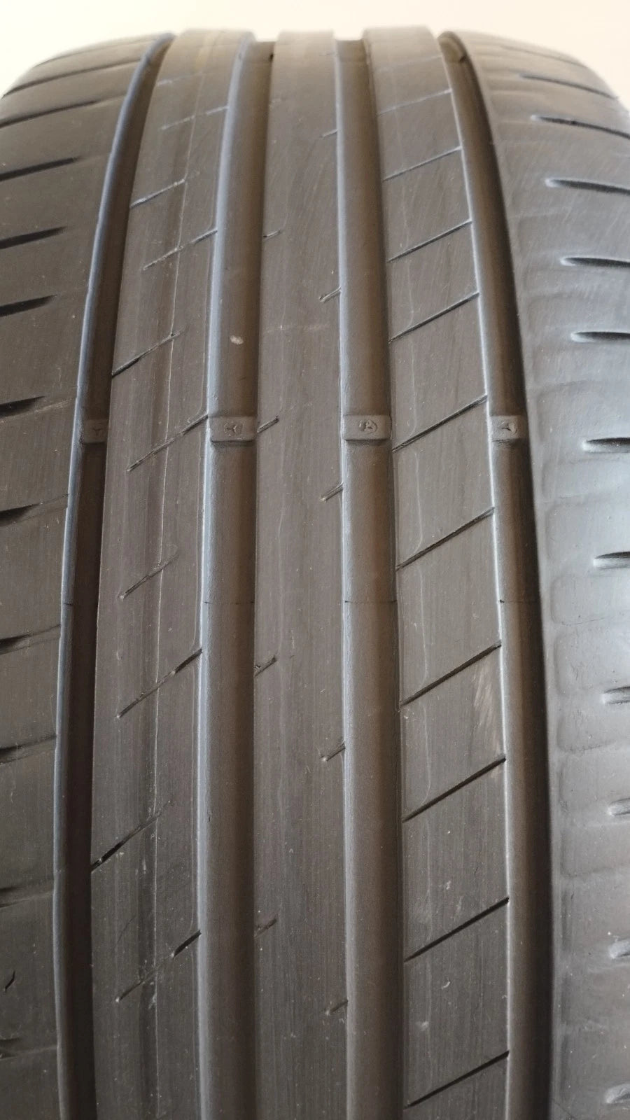 goodyear 215/45r16 efficient grip cod.YY205