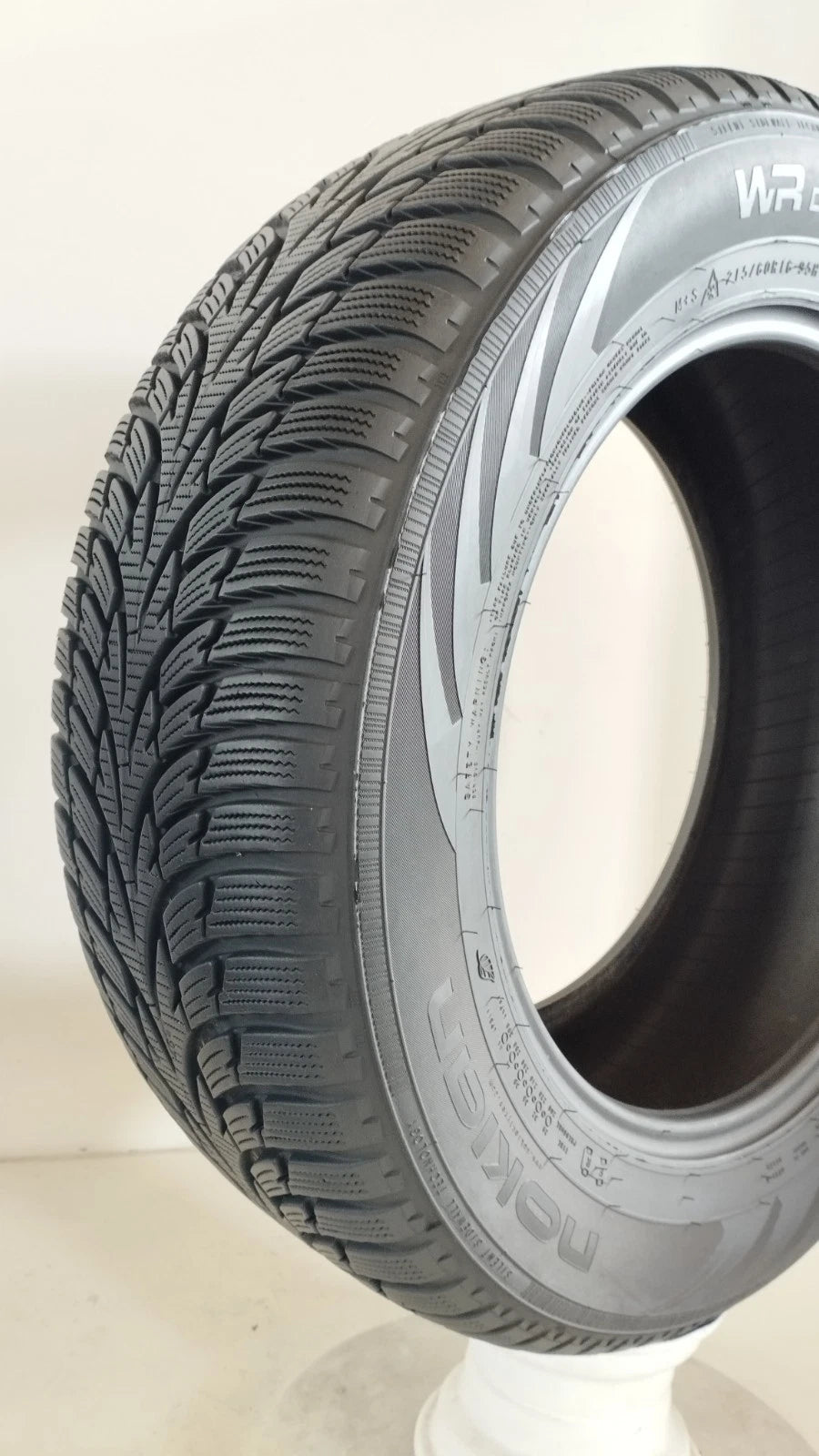 nokian 215/60 r16 wrd 3 Art. XX46