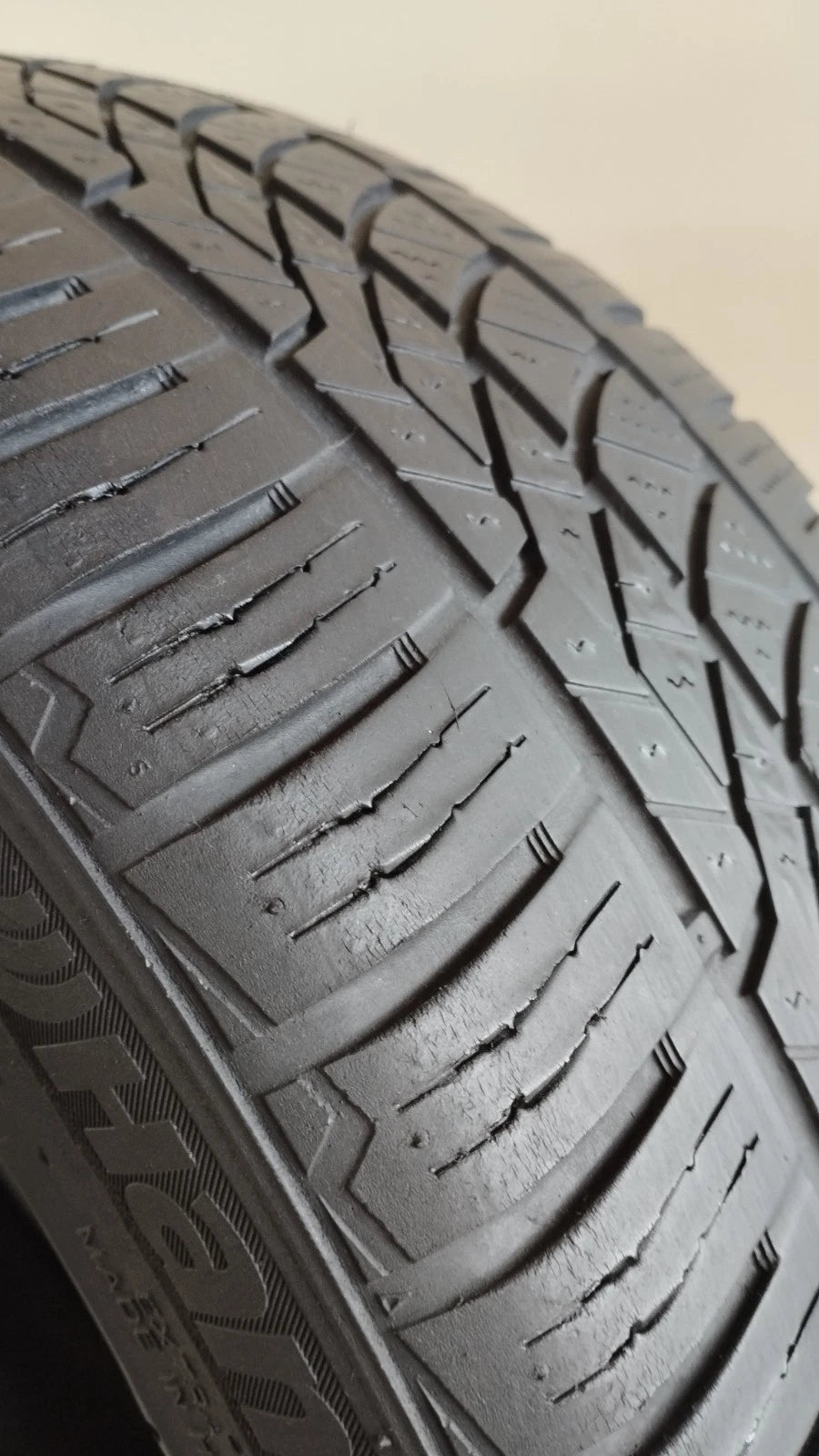 hankook 215/45 r16 kinergy 4s AO cod.YY206