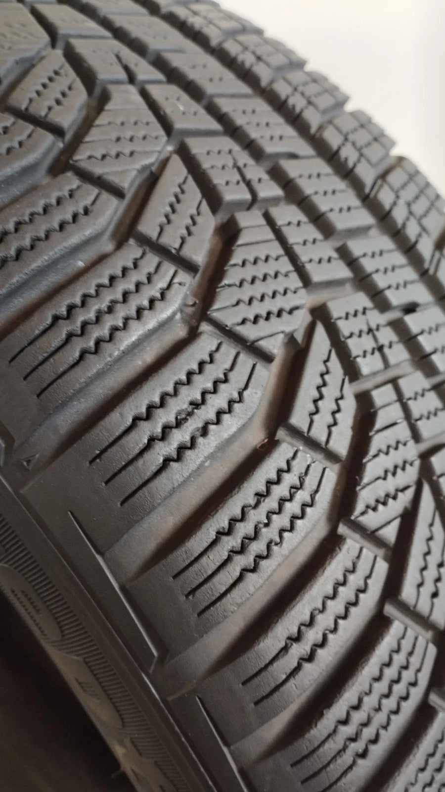 hankook 205/55 r17 wintericept evo 2 Art. XX55