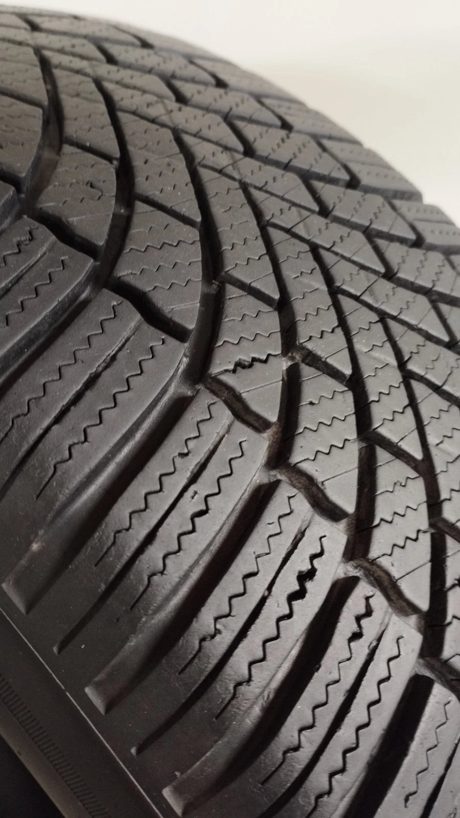 bridgestone 195/60 r16 lm005 blizzak Art. XX61