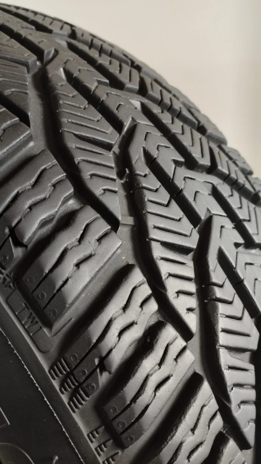 tigar 215/60 r16 winter Art. XX53