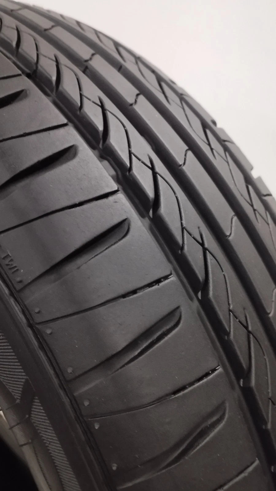 infinity 195/65r15 ecosis cod.YY188