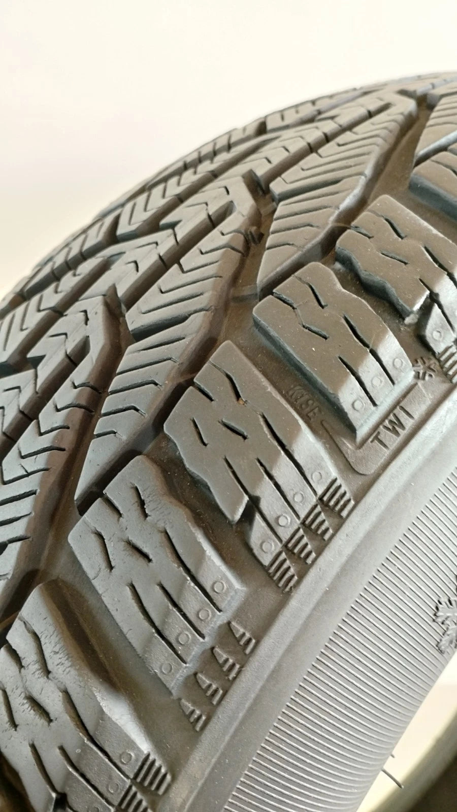 tigar 215/60 r16 winter Art. XX54