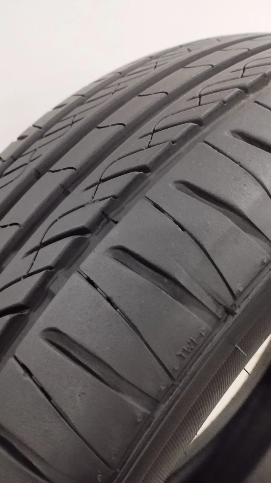 infinity 195/65r15 ecosis cod.YY188